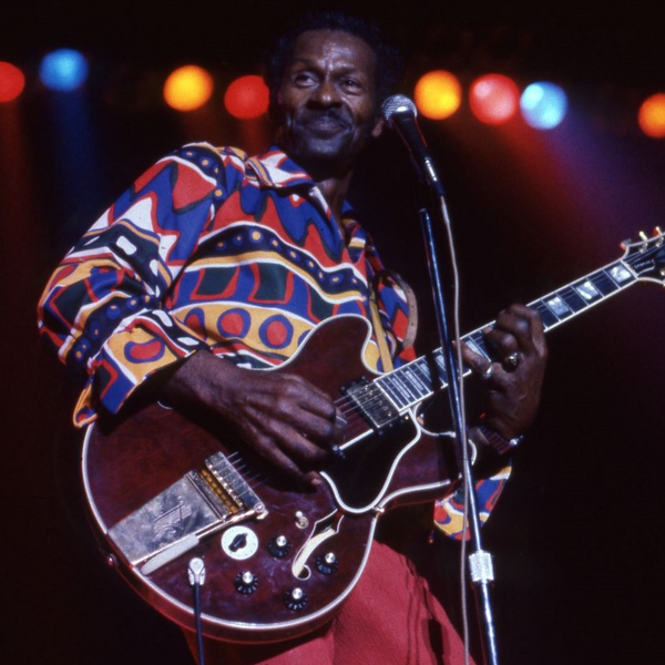 A Short History Of The Gibson ES 335 Acoustic Centre