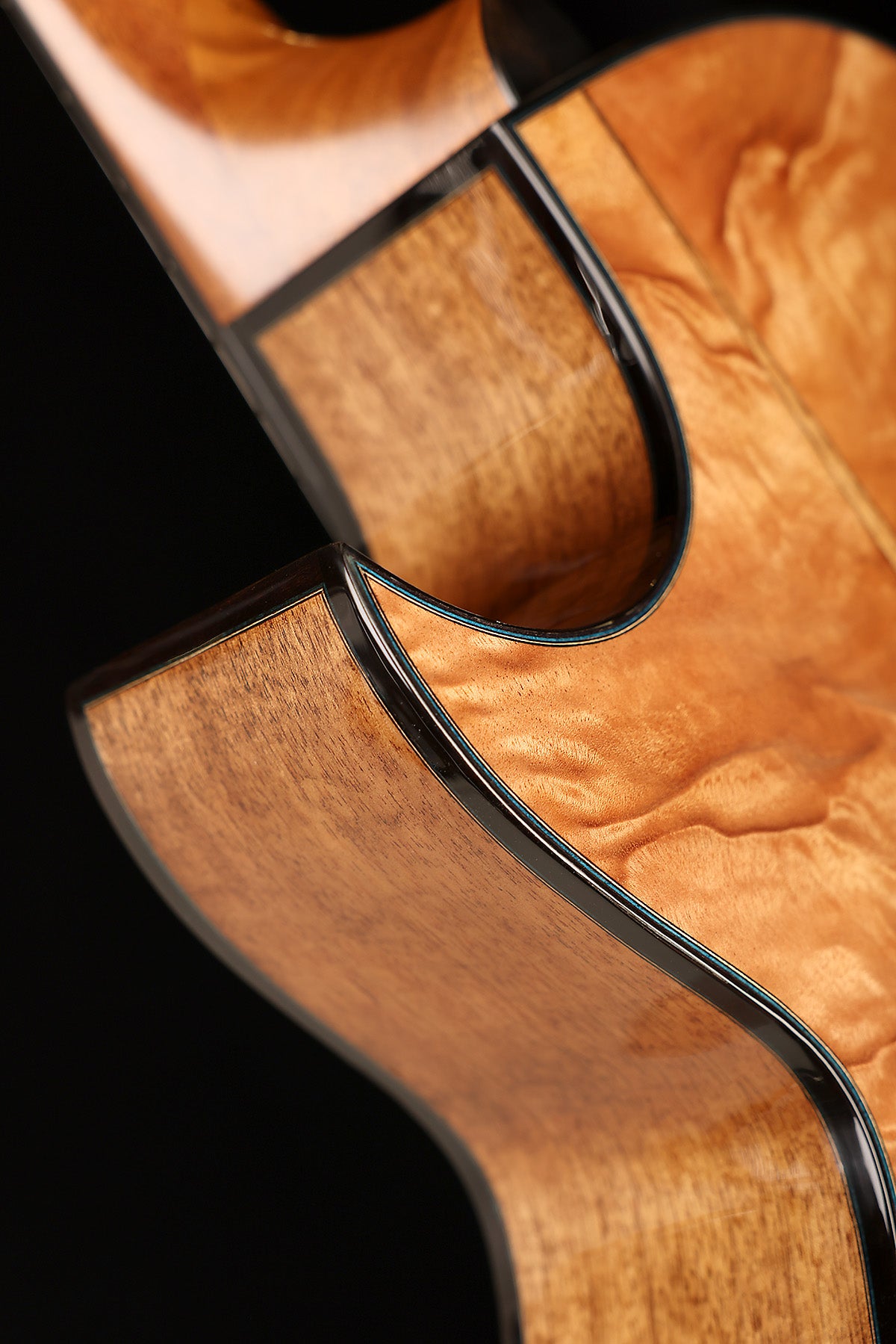 David Worthy Sunbeam 'Sitka Spruce / Quilted Queensland Maple' Preowned 2008