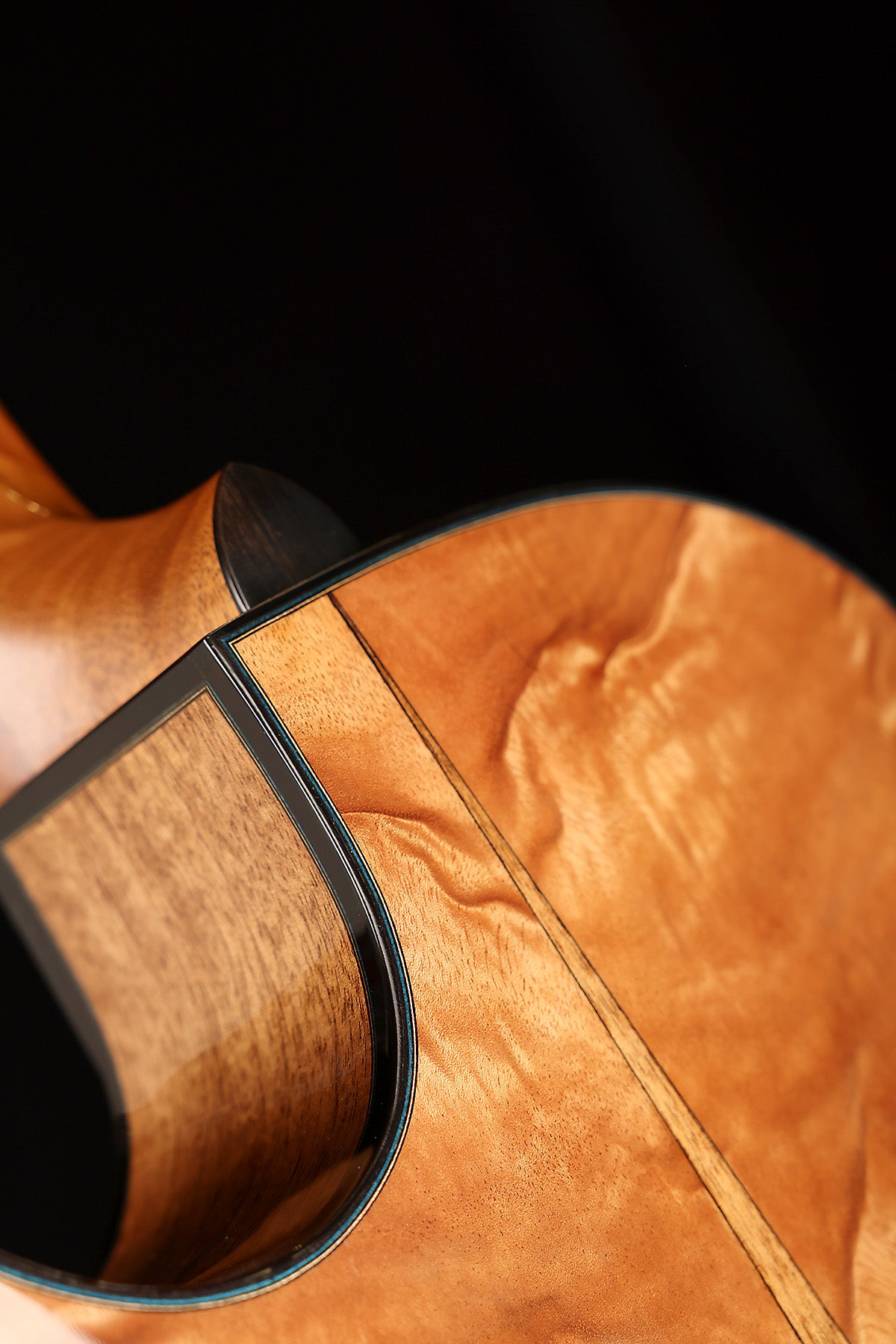 David Worthy Sunbeam 'Sitka Spruce / Quilted Queensland Maple' Preowned 2008