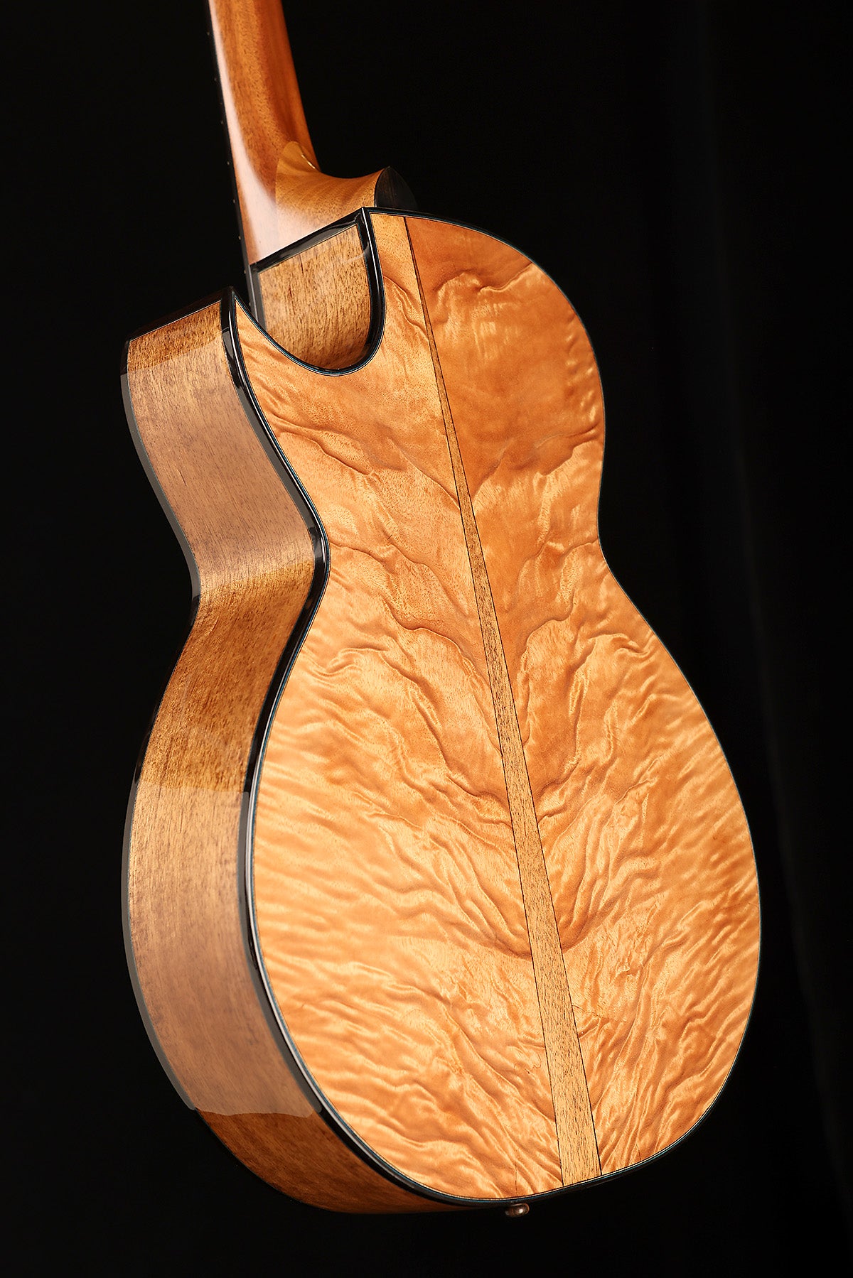 David Worthy Sunbeam 'Sitka Spruce / Quilted Queensland Maple' Preowned 2008