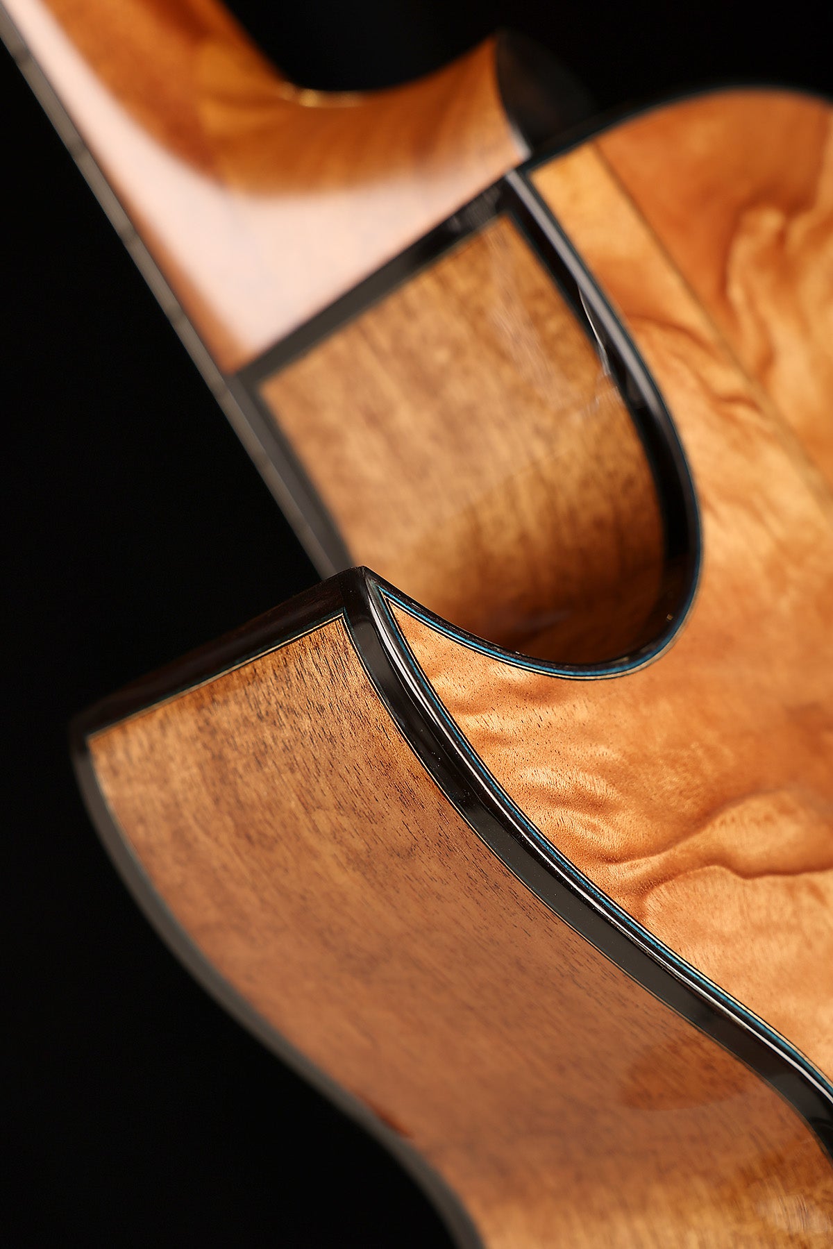 David Worthy Sunbeam 'Sitka Spruce / Quilted Queensland Maple' Preowned 2008