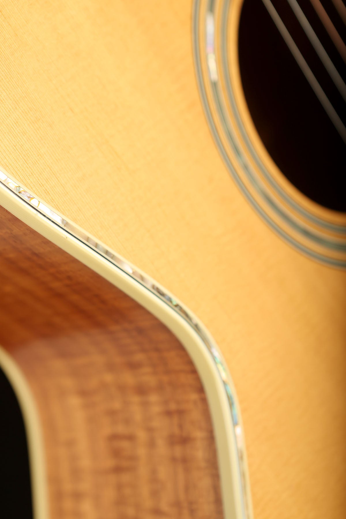 Woodtone Barry Kerr 000 Custom Left-Handed 'AAA Spruce / Fiddleback Blackwood' Preowned 1993