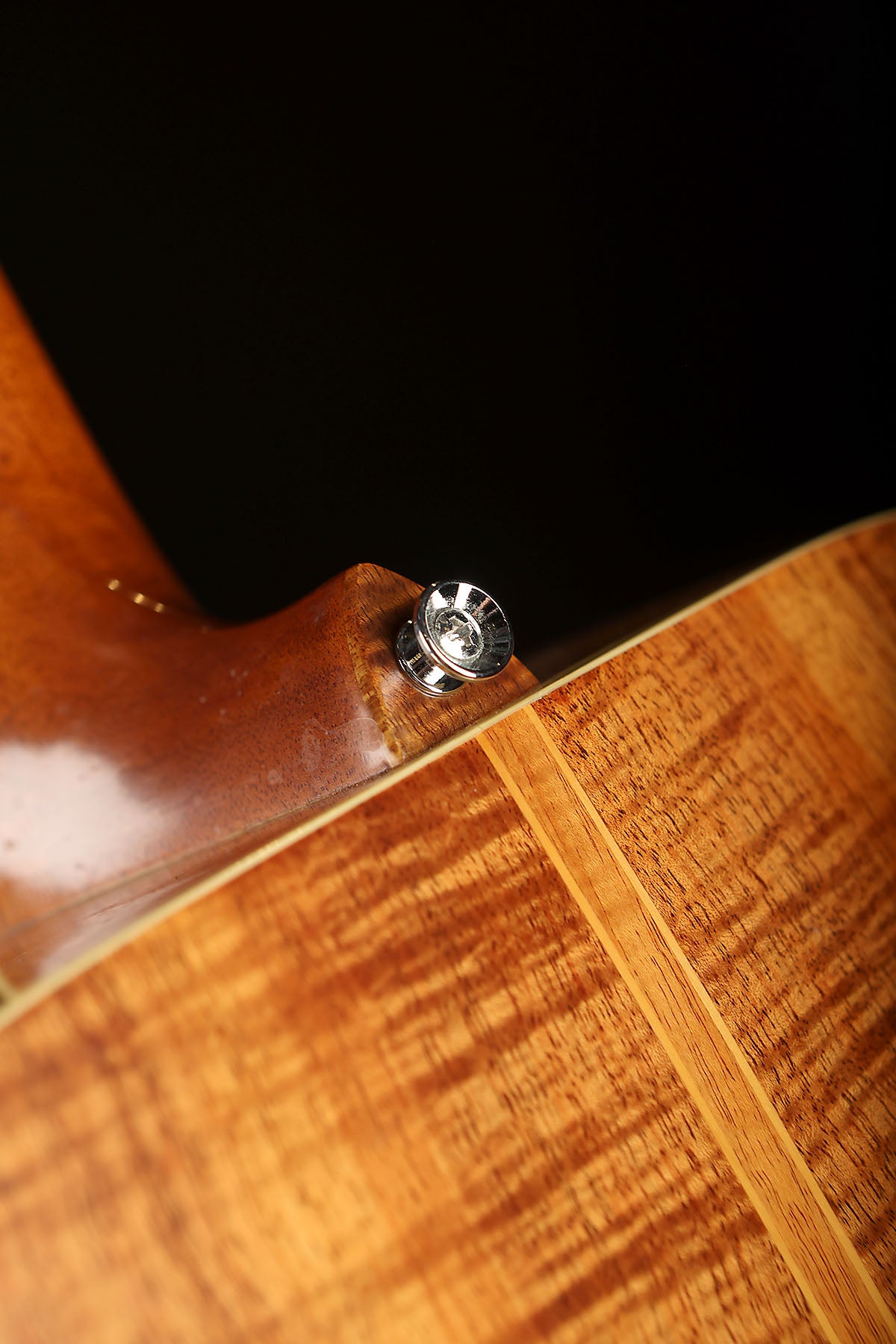 Woodtone Barry Kerr 000 Custom Left-Handed 'AAA Spruce / Fiddleback Blackwood' Preowned 1993