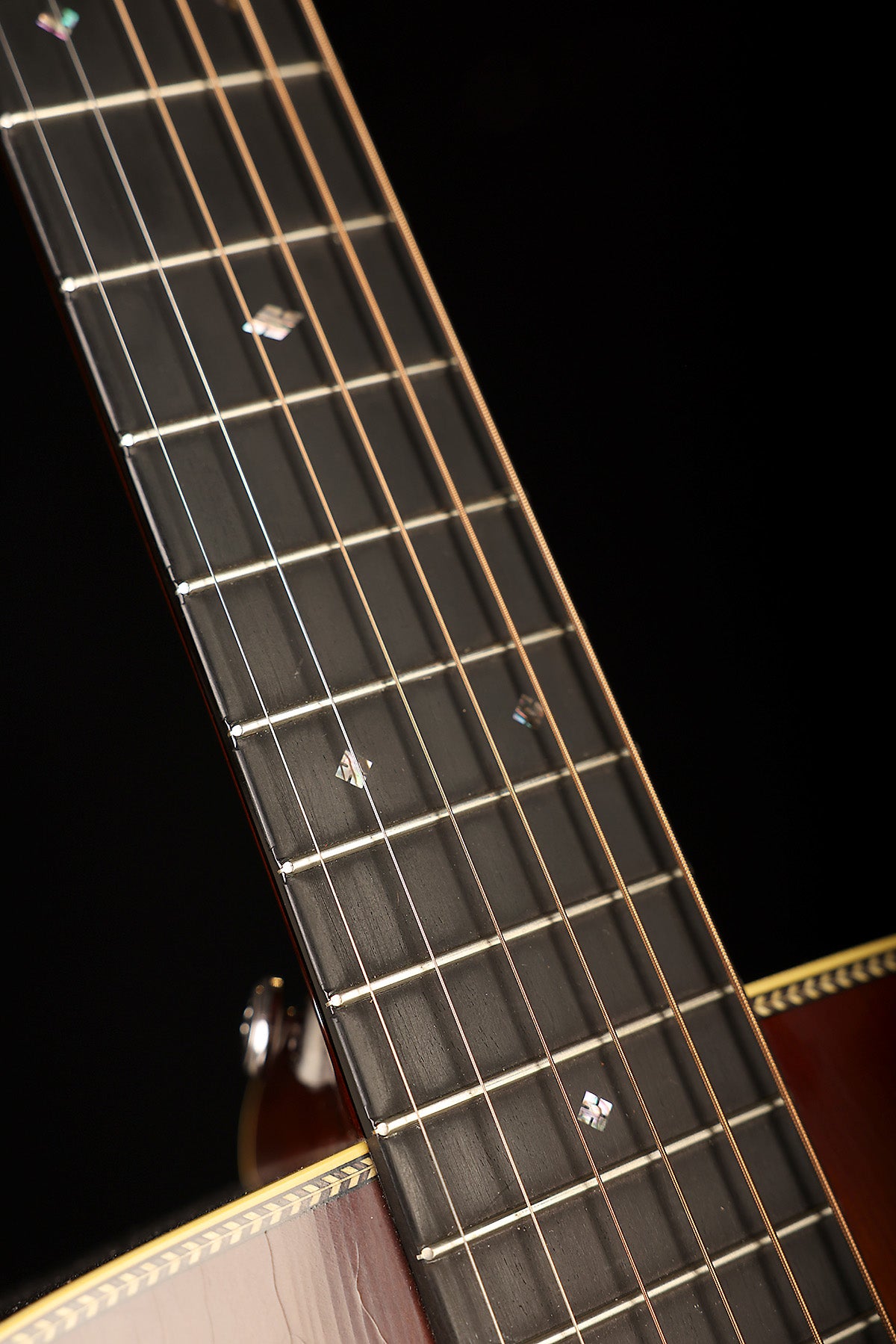 Martin Custom Shop Expert D-28 1937 ‘Ambertone’ Stage 1 Aged Left-Handed Preowned 2023