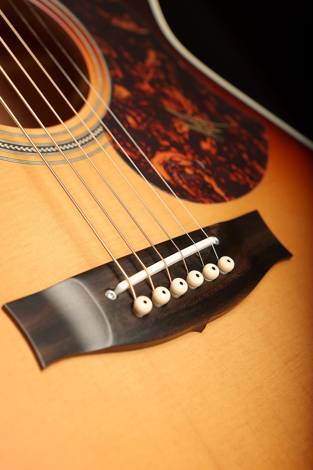 Maton EBG808C-TE-TSB Tommy Emmanuel 'Tobacco Sunburst' Acoustic Electric Guitar