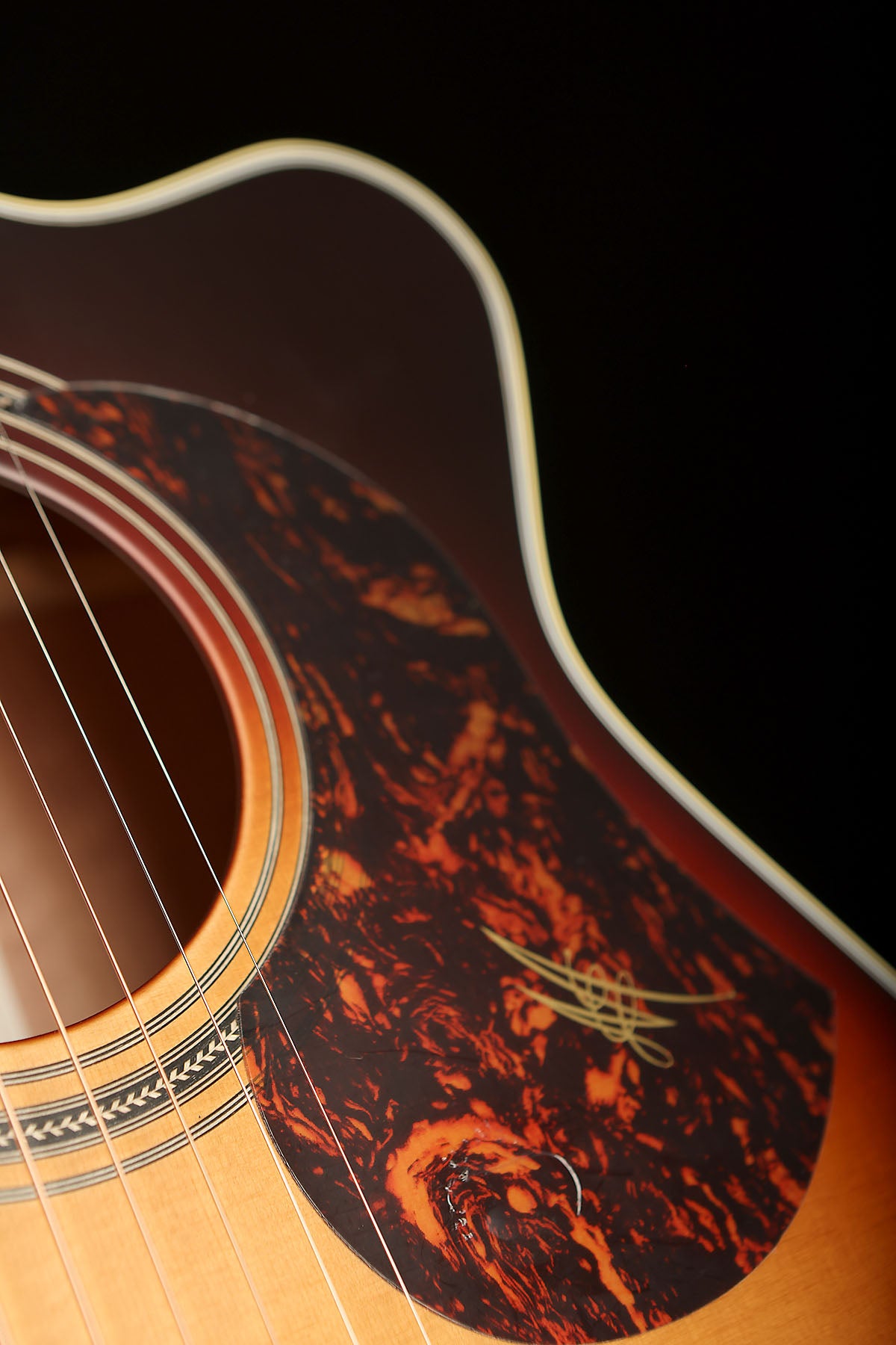 Maton EBG808C-TE-TSB Tommy Emmanuel 'Tobacco Sunburst' Acoustic Electric Guitar