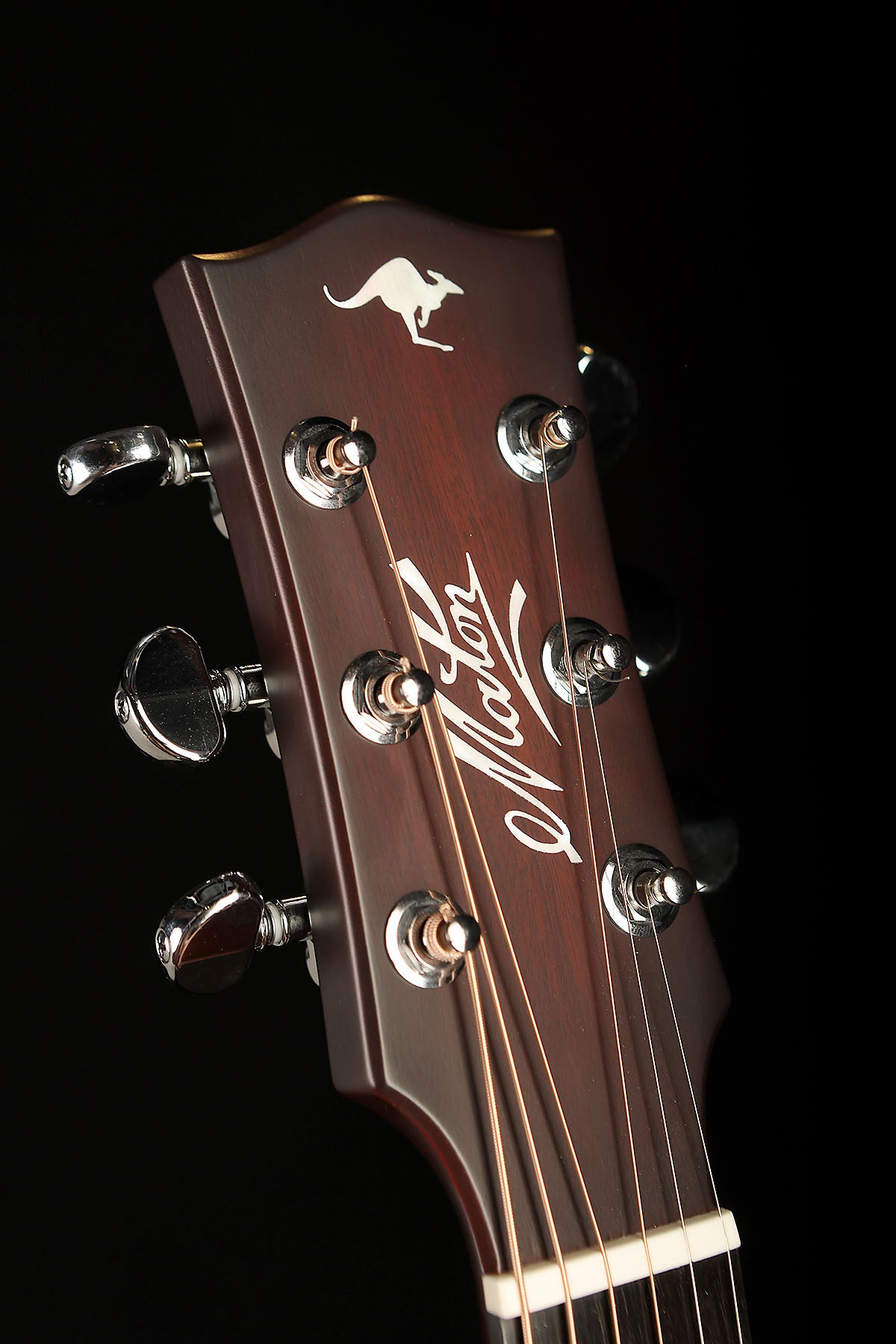 Maton EBG808C-TE-TSB Tommy Emmanuel 'Tobacco Sunburst' Acoustic Electric Guitar