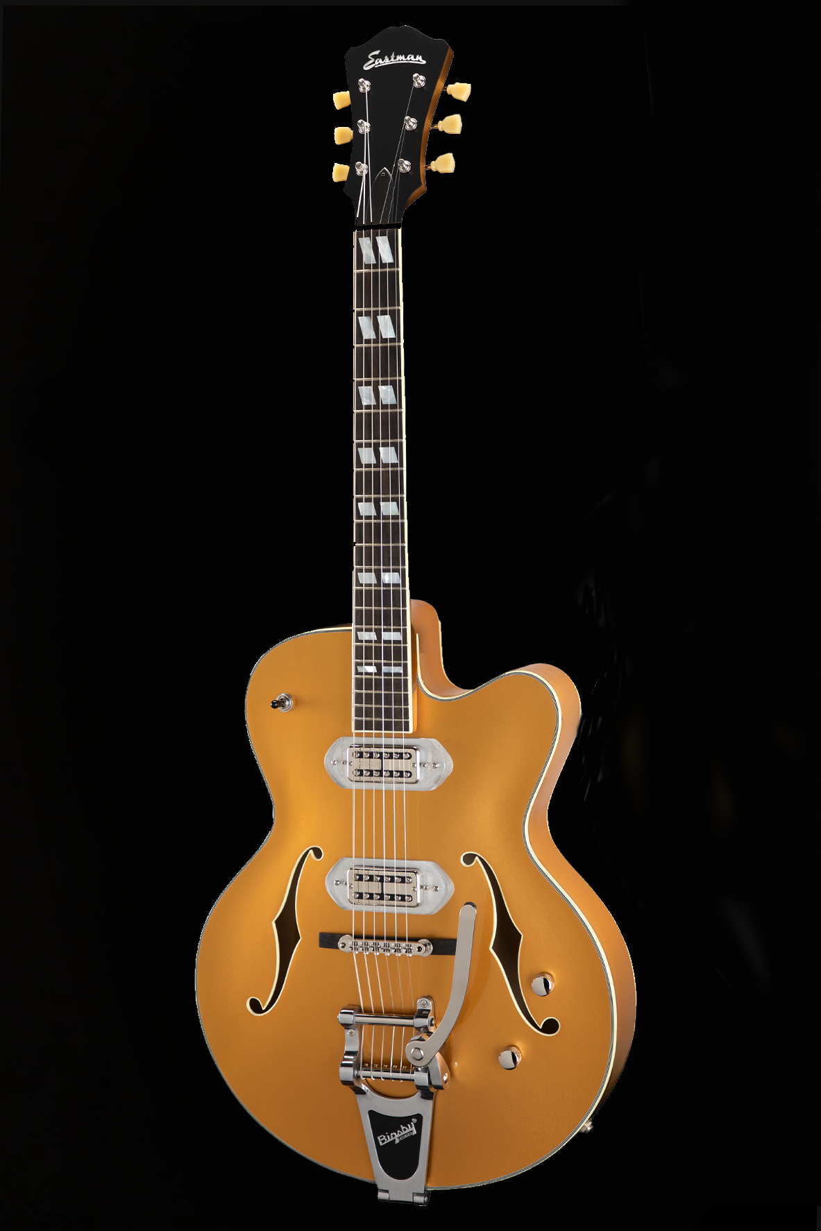 Eastman T58/GD ‘Truetone Gold’ 16" Cutaway Archtop Electric Guitar