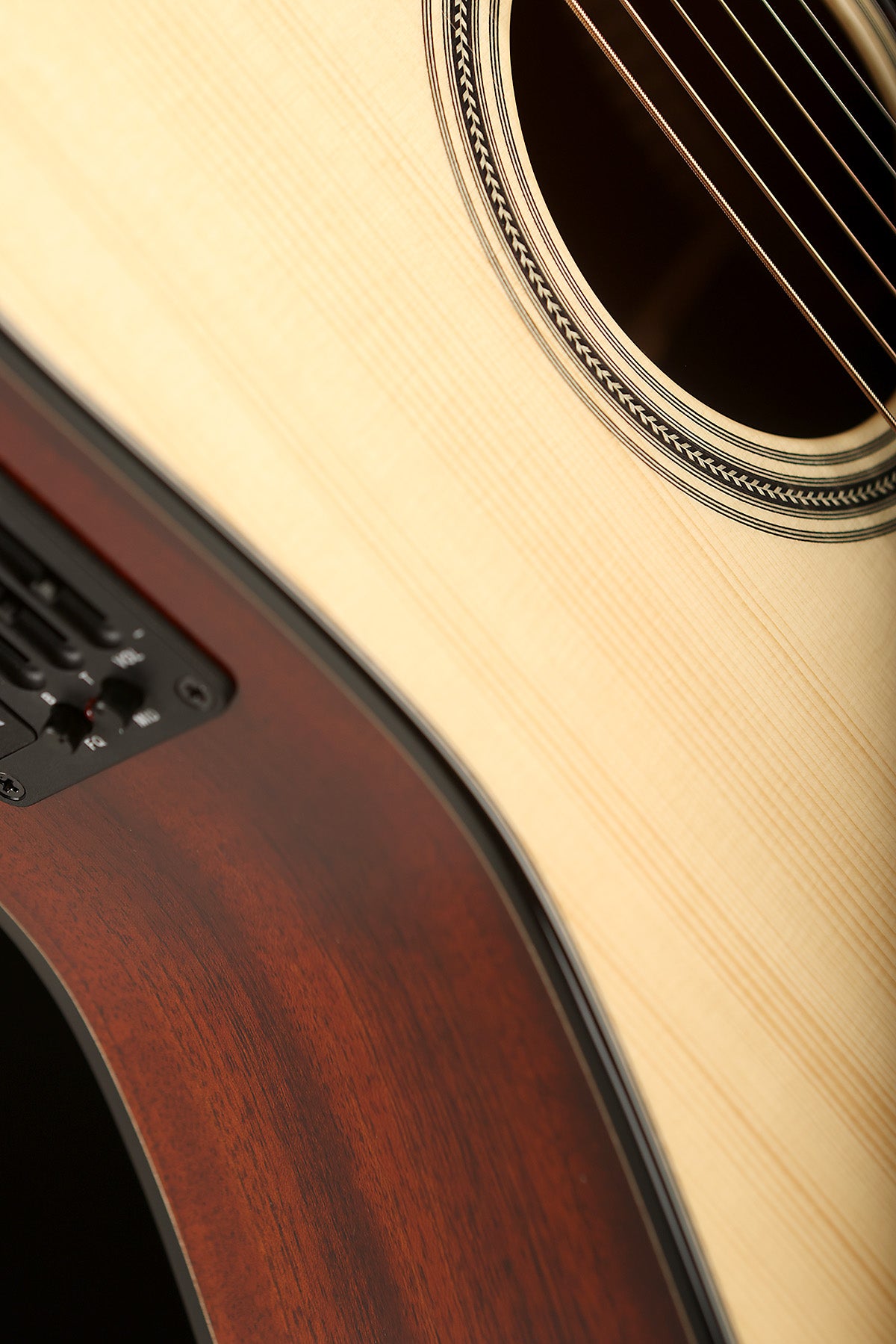 Maton Master Built Dreadnought 'Adirondack / Australian Red Cedar' Acoustic Guitar - Acoustic Centre Music Store, Melbourne Australia