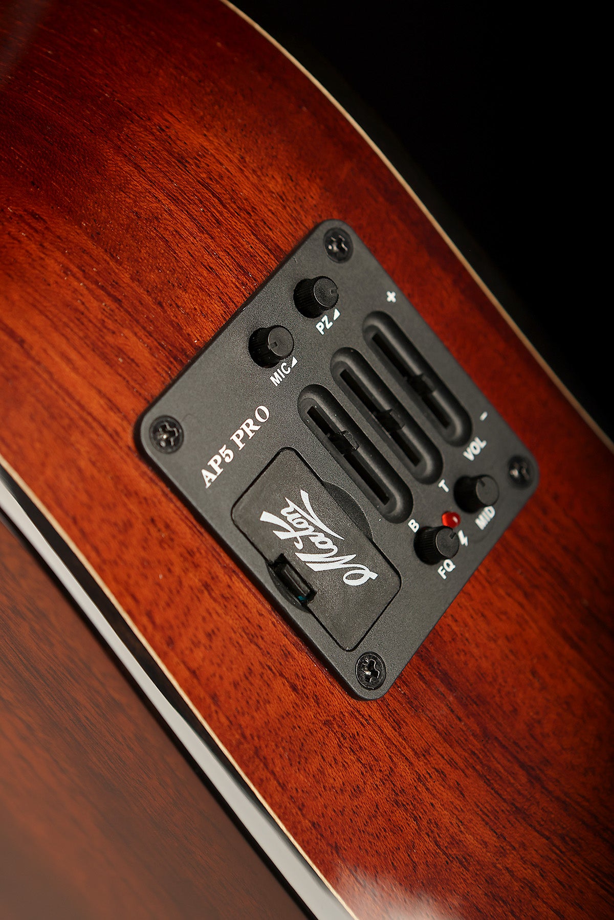 Maton Master Built Dreadnought 'Adirondack / Australian Red Cedar' Acoustic Guitar - Acoustic Centre Music Store, Melbourne Australia