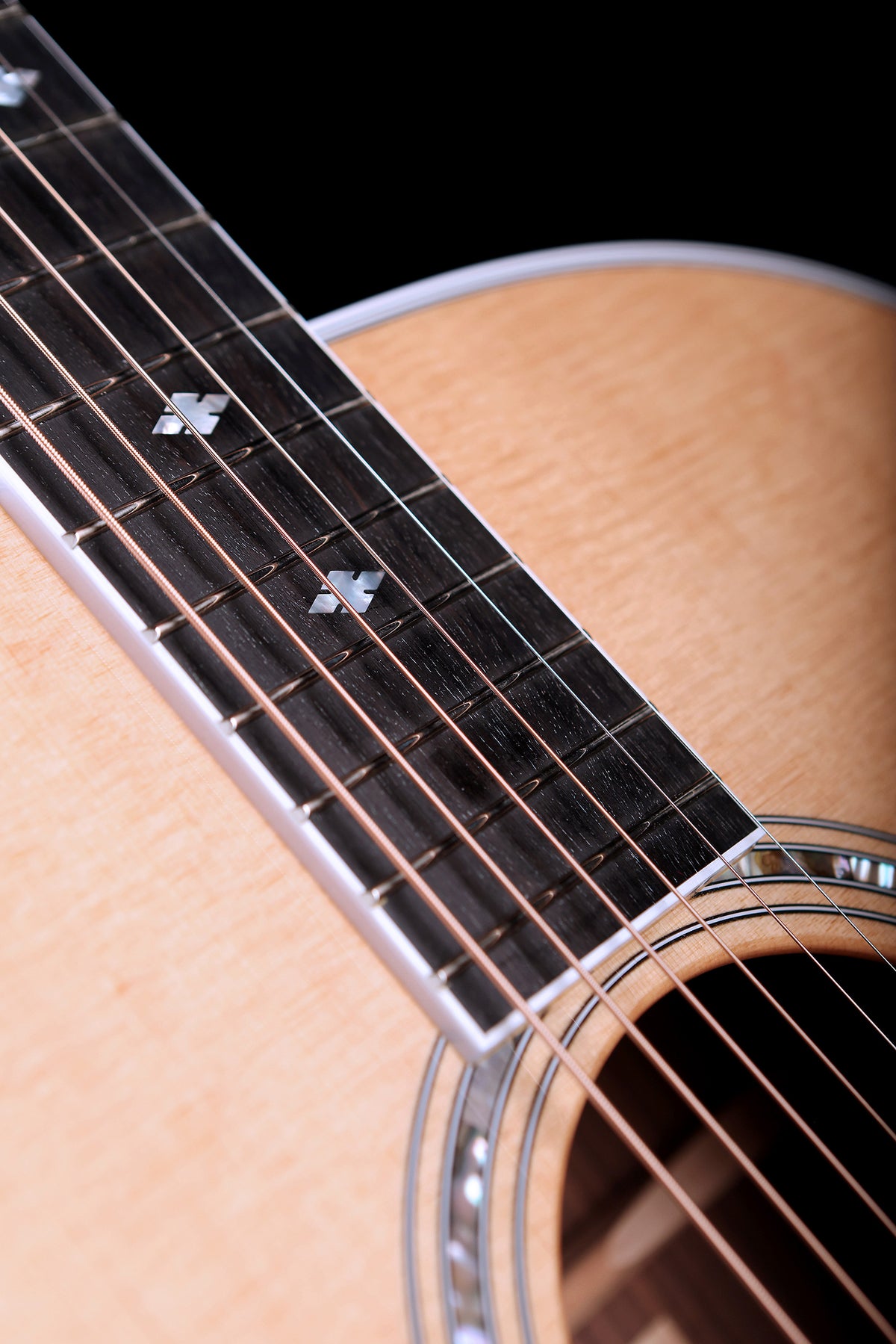 Taylor 815e Legacy Jumbo &#39;Hand Signed Edition&#39; Preowned 2024 - Acoustic Centre Music Store, Melbourne Australia