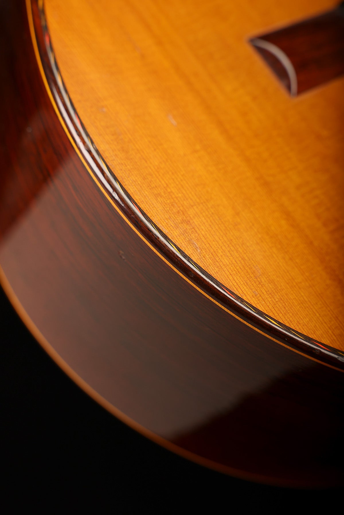 Jose oribe special calida suprema 1986. Pre owned with case - Acoustic Centre Music Store, Melbourne Australia