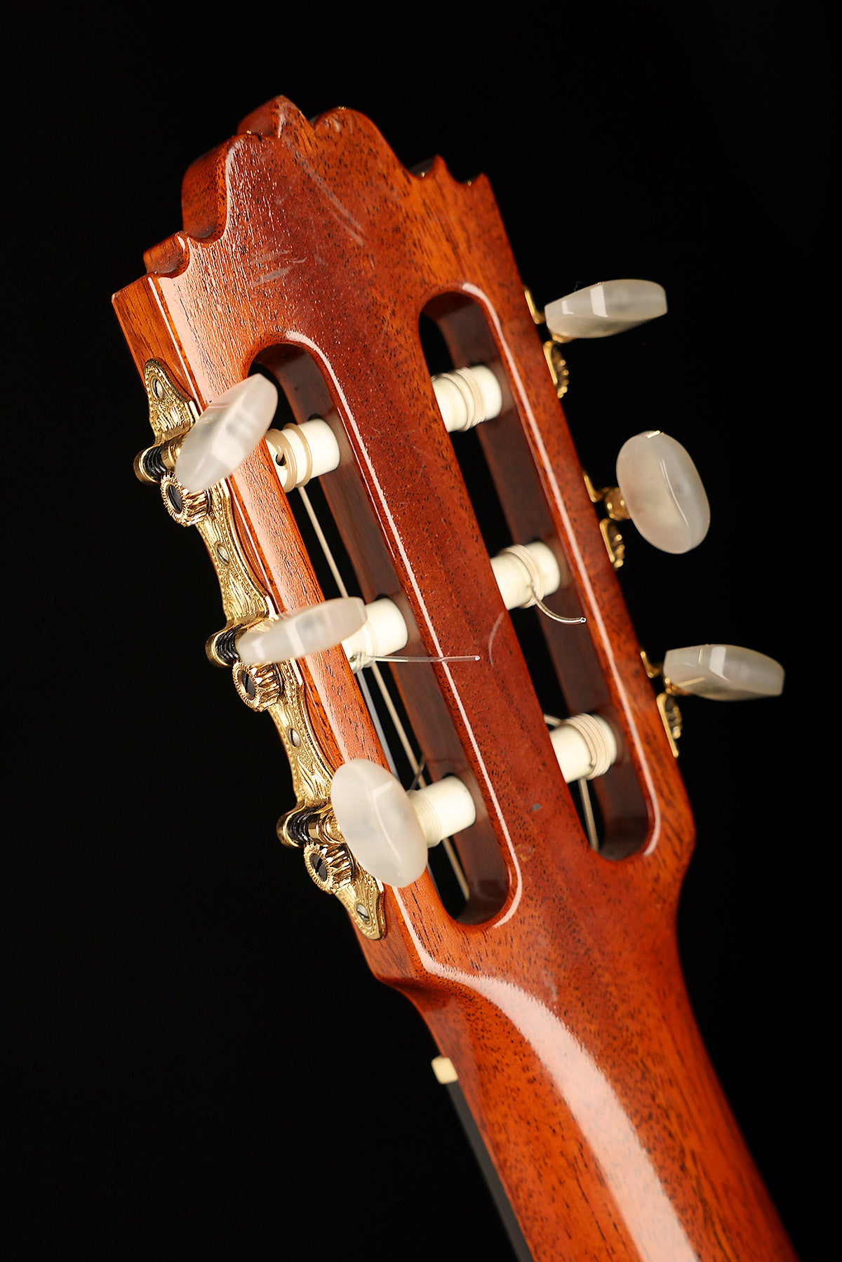 Jose oribe special calida suprema 1986. Pre owned with case - Acoustic Centre Music Store, Melbourne Australia