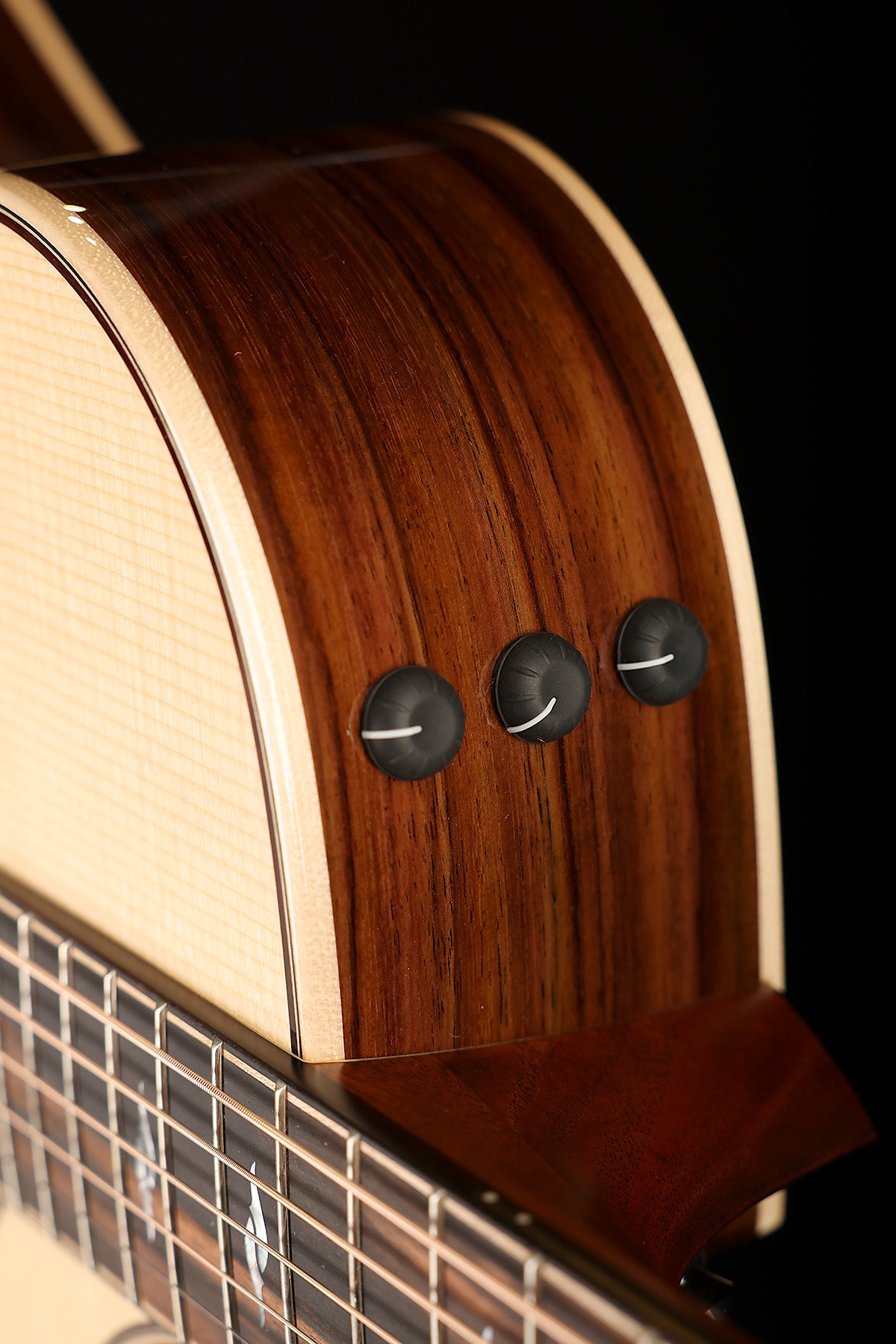 Taylor 812ce Grand Concert Acoustic Electric Guitar