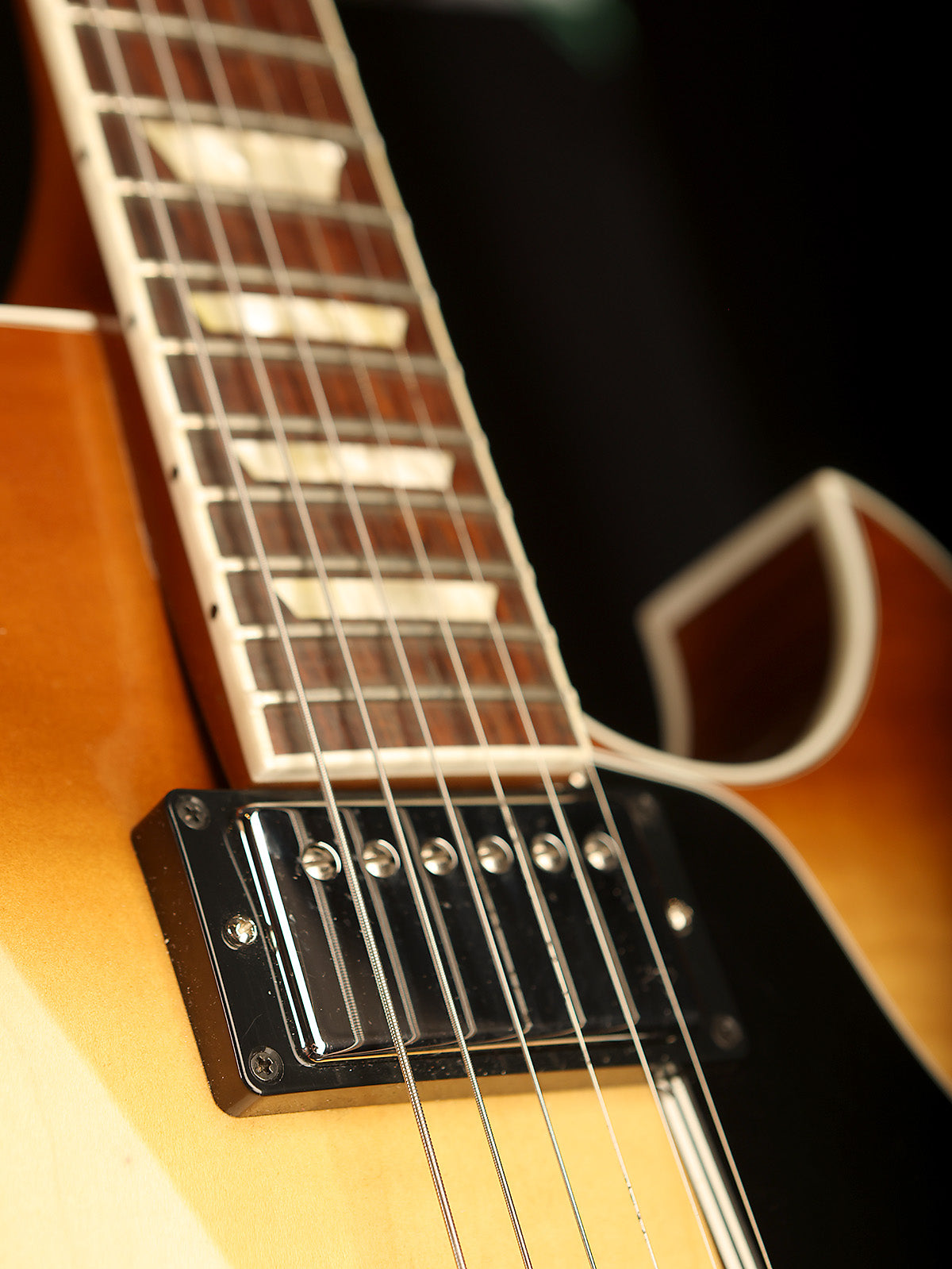 Gibson ES-137 Classic &#39;Lightburst&#39; Preowned 2007 - Acoustic Centre Music Store, Melbourne Australia