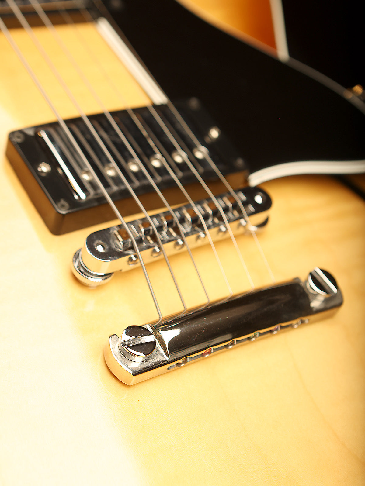 Gibson ES-137 Classic &#39;Lightburst&#39; Preowned 2007 - Acoustic Centre Music Store, Melbourne Australia