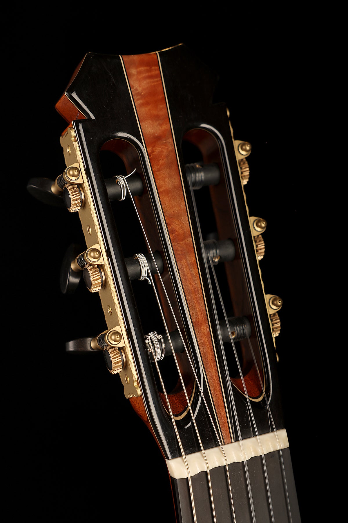 Allan Bull CLG722 Concert Model ‘Engelmann Spruce / Tasmanian Myrtle’ Preowned 2023