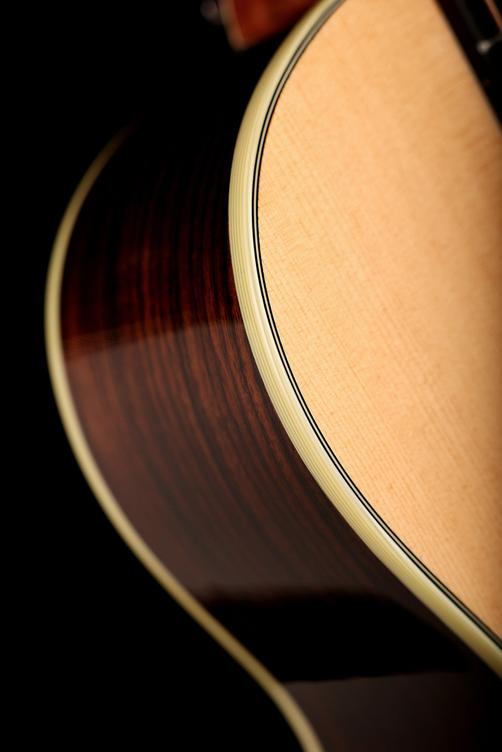 Alvarez LP70e Laureate Parlor 'Natural' Acoustic Electric Guitar