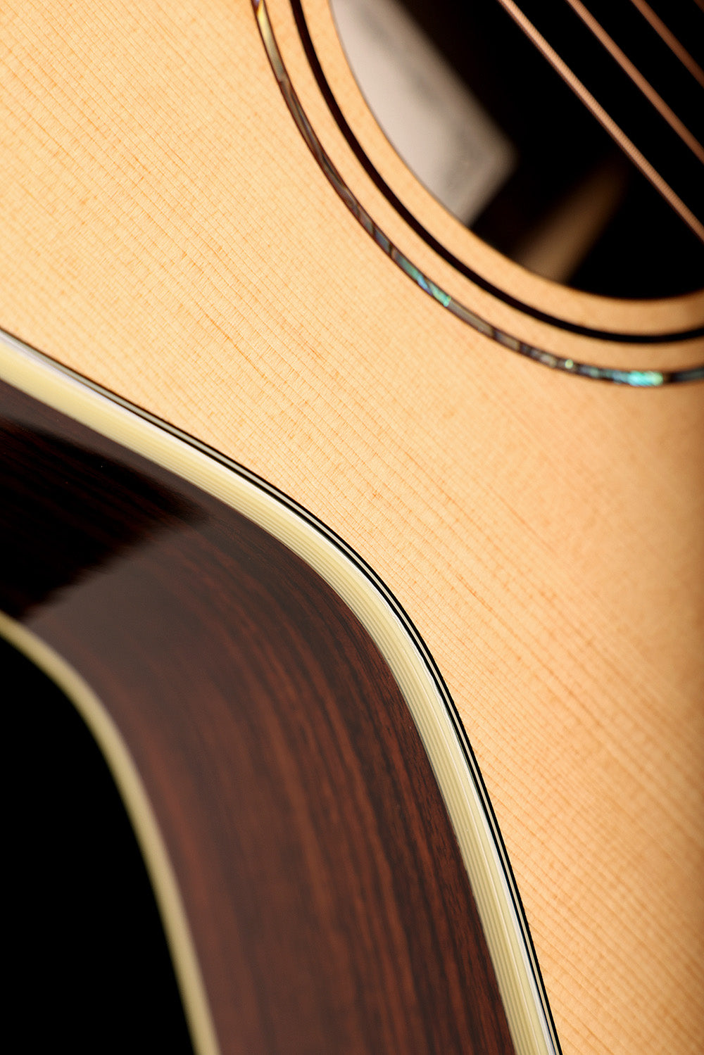 Alvarez LP70e Laureate Parlor 'Natural' Acoustic Electric Guitar