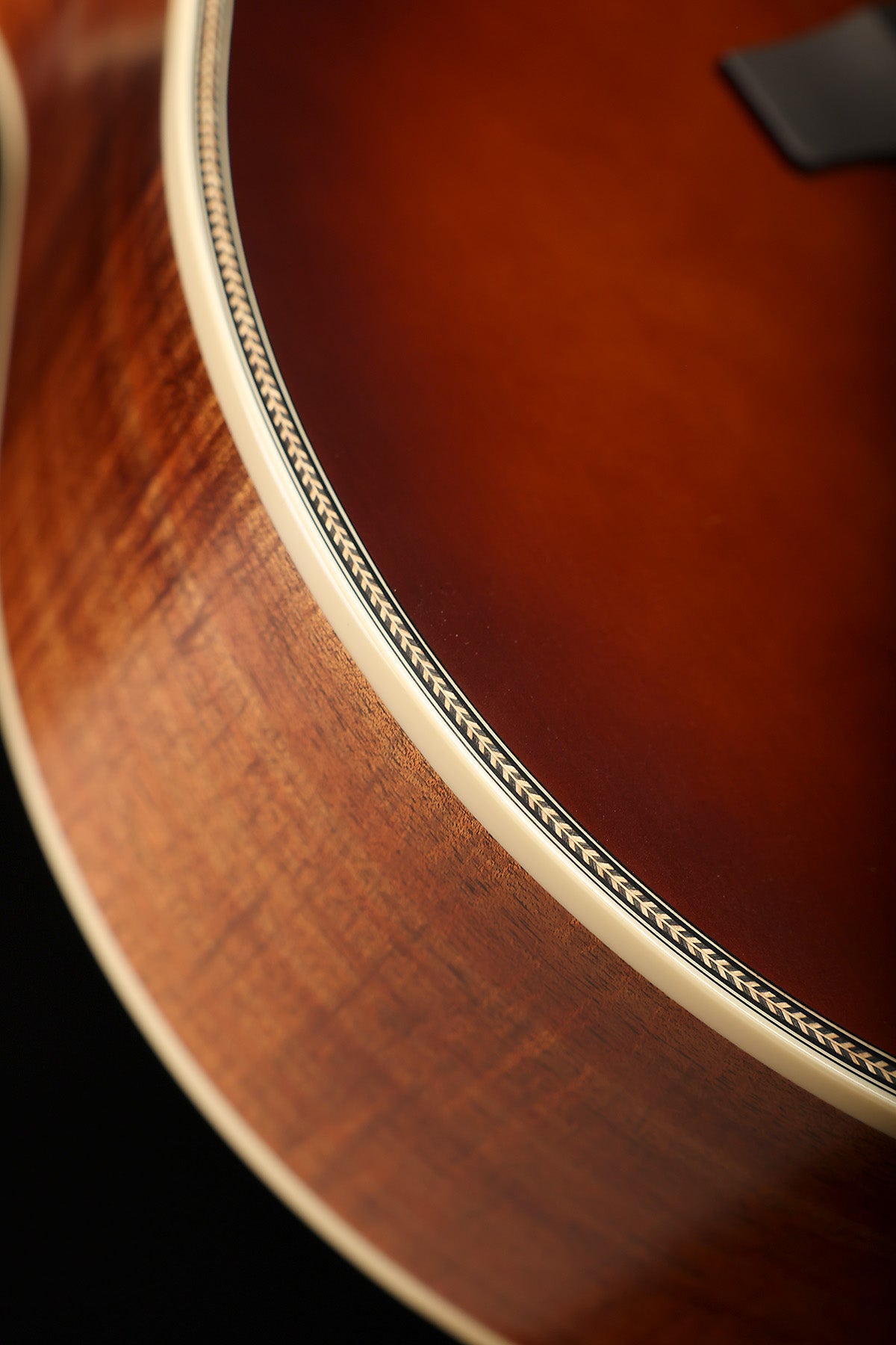 Cort Essence GA4 Special BRSG 'Torrefied Adirondack Spruce / Australian Blackwood' Acoustic Electric Guitar