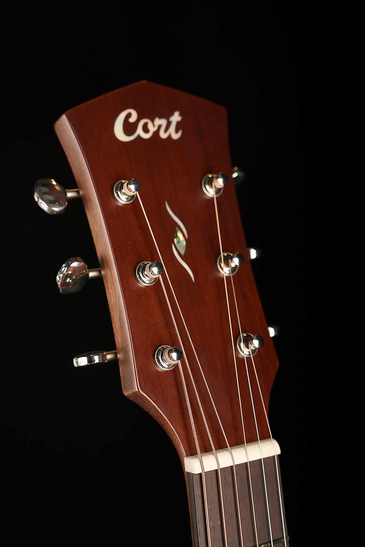 Cort Essence GA4 Special BRSG 'Torrefied Adirondack Spruce / Australian Blackwood' Acoustic Electric Guitar