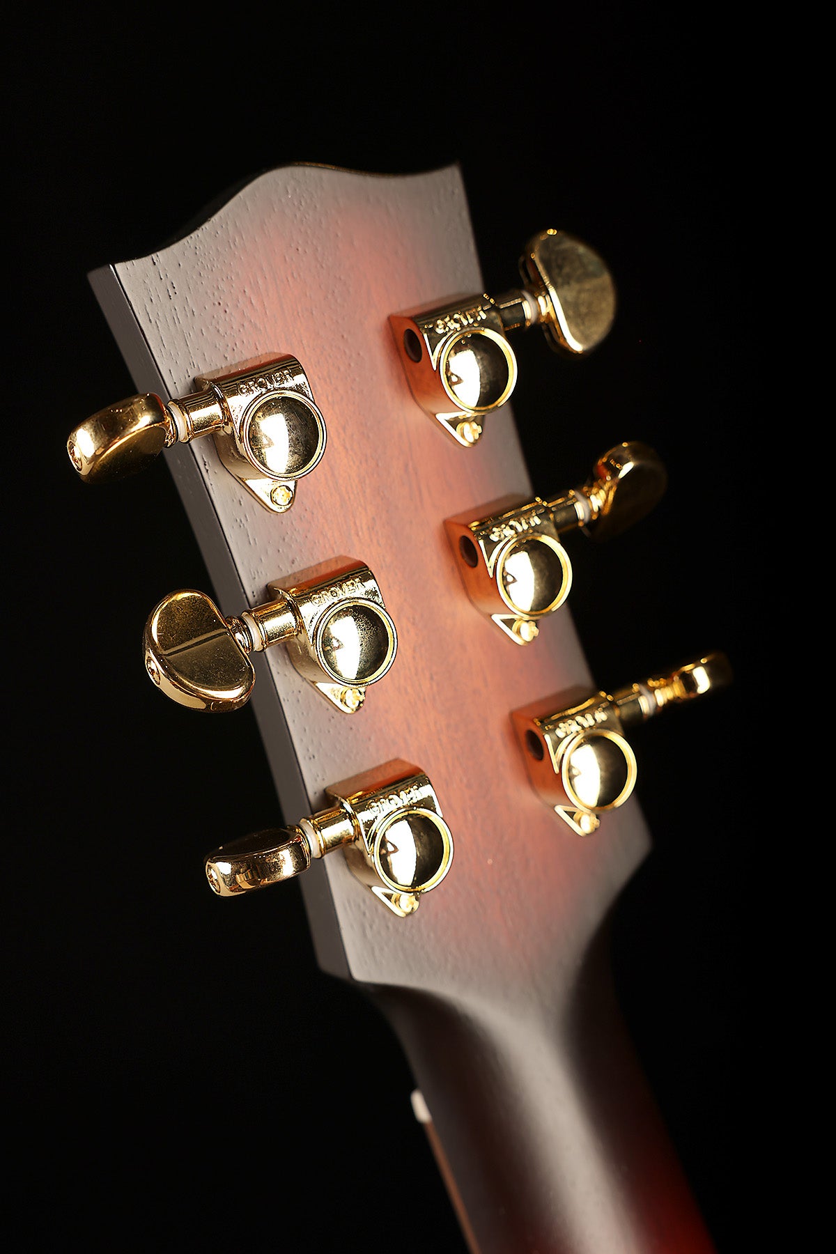 Maton Troubadour Jumbo 'Tobacco Sunburst' Acoustic Electric Guitar