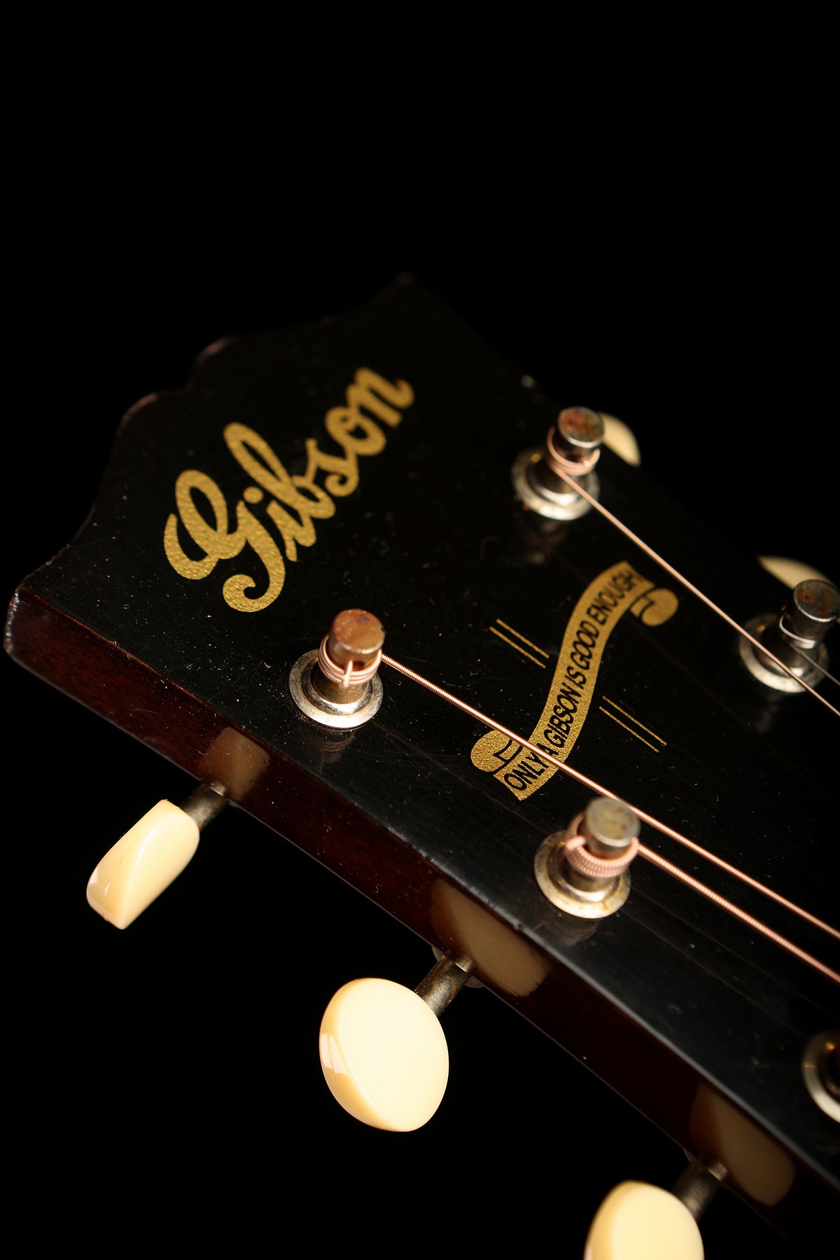 Gibson Custom Shop Murphy Lab 1942 Banner J-45 Light Aged Preowned 2023 - Acoustic Centre Music Store, Melbourne Australia