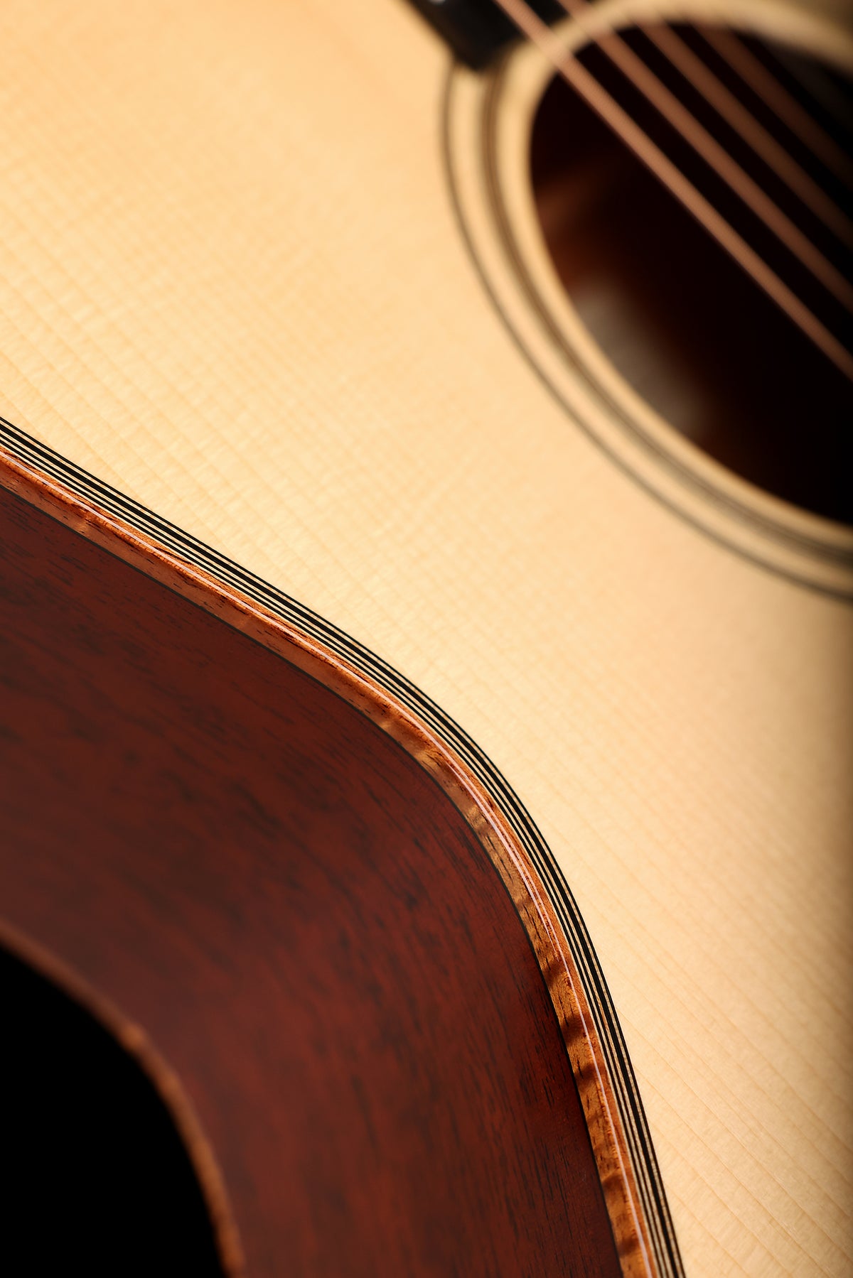 Santa Cruz OM 'Adirondack / Mahogany' Preowned 2021