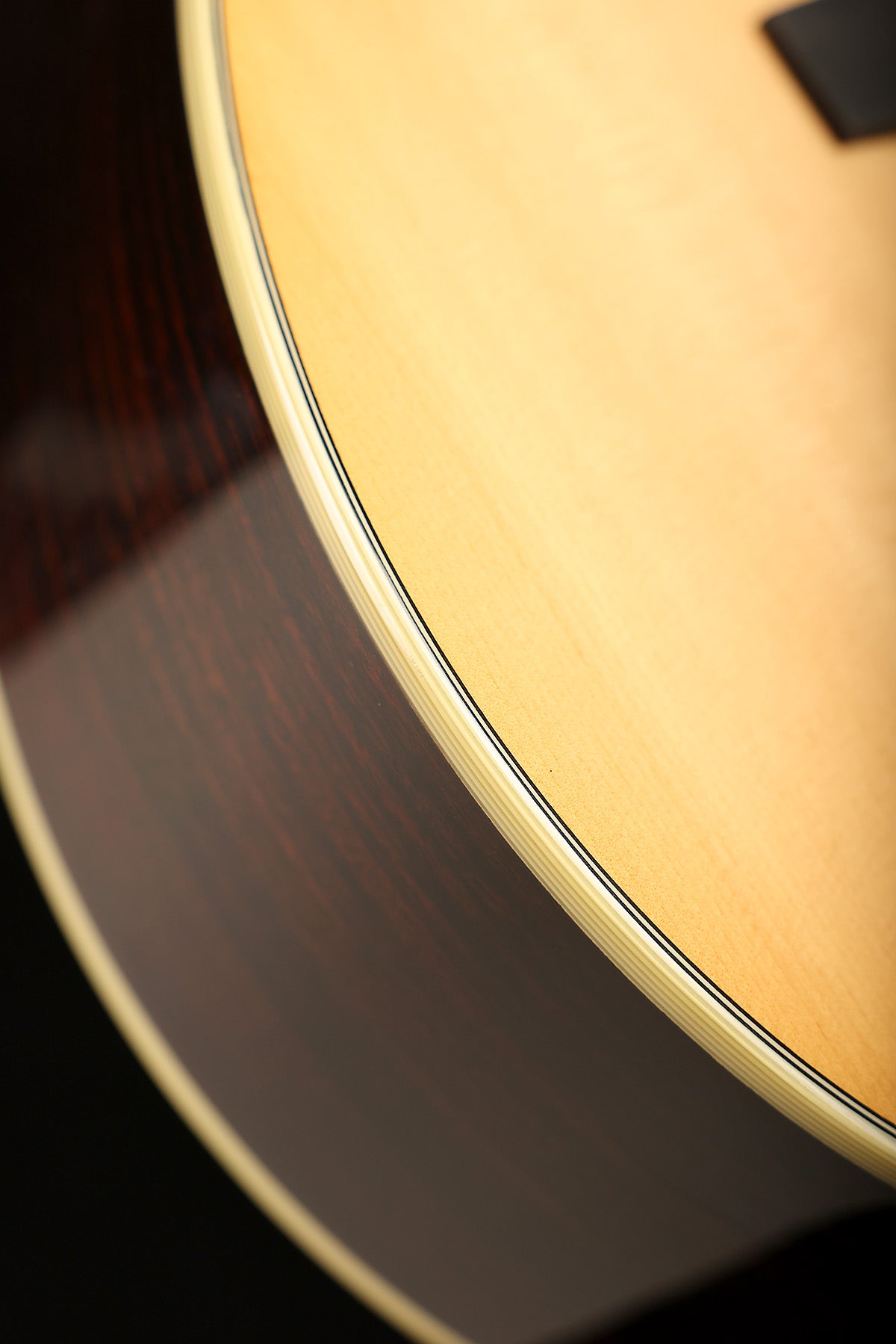 Alvarez Laureate Folk 70E 'Daybreak' Preowned 2025