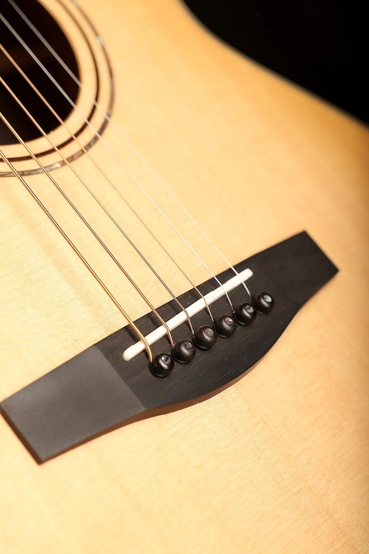 Alvarez Laureate Folk 70E 'Daybreak' Preowned 2025