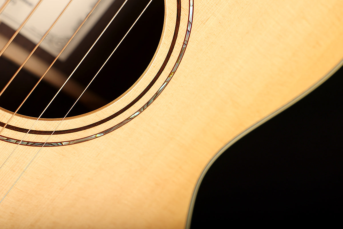 Alvarez Laureate Folk 70E 'Daybreak' Preowned 2025