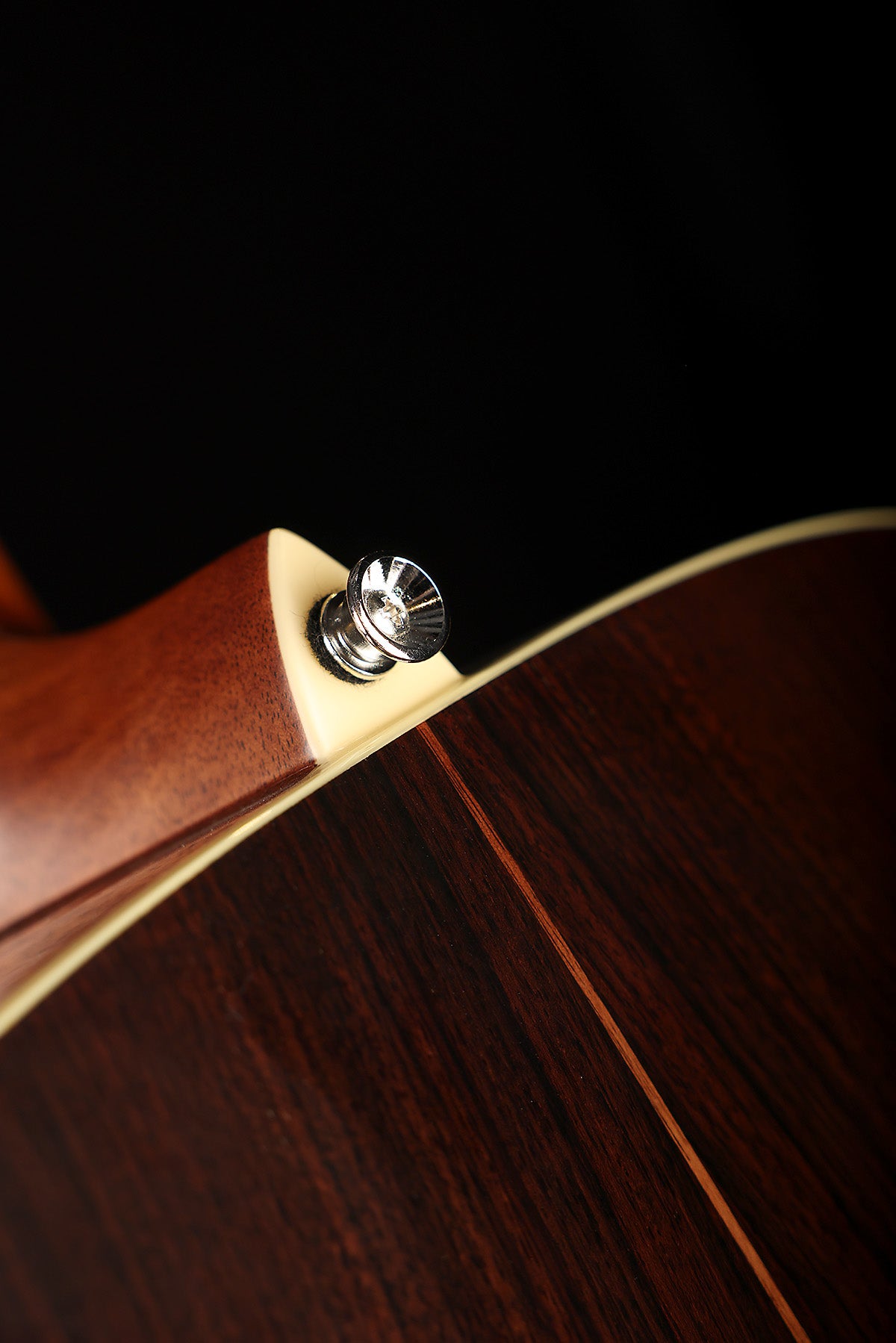 Alvarez Laureate Folk 70E 'Daybreak' Preowned 2025