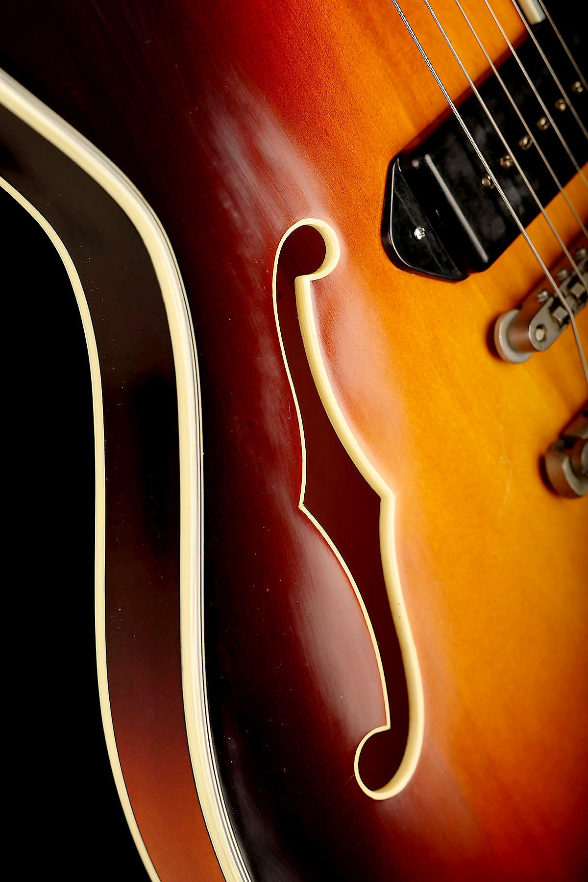 Eastman T60/TV-SB Thinline 'Sunburst' Electric Guitar