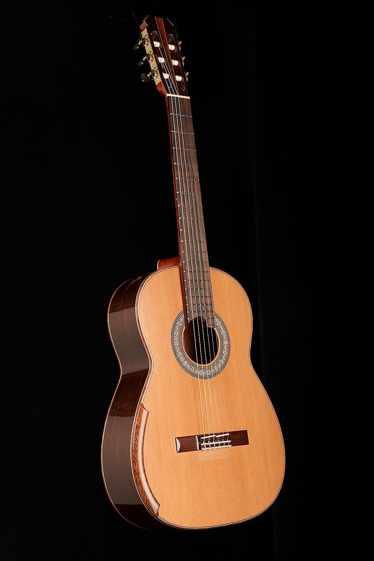 Allan Bull Concert Model 'Californian Redwood / East Indian Rosewood' Classical Guitar