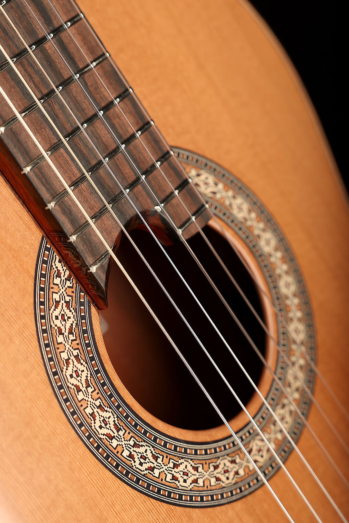 Allan Bull Concert Model 'Californian Redwood / East Indian Rosewood' Classical Guitar