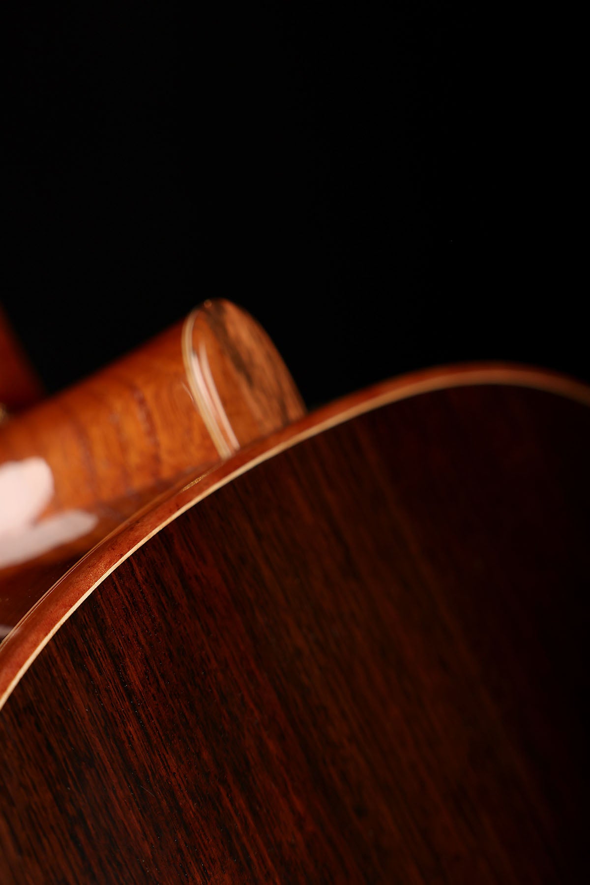 Allan Bull Concert Model 'Californian Redwood / East Indian Rosewood' Classical Guitar