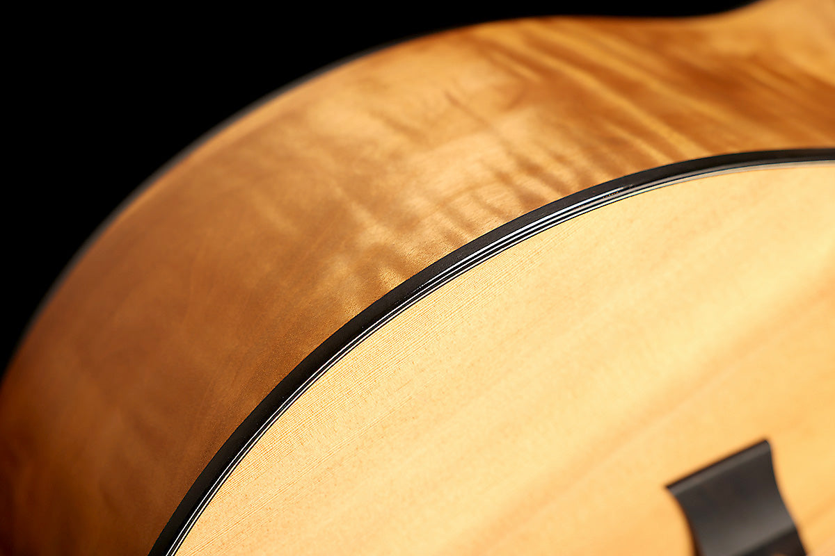 Taylor 354ce LTD 'Sitka Spruce / Figured Maple' 12-String Preowned 2002