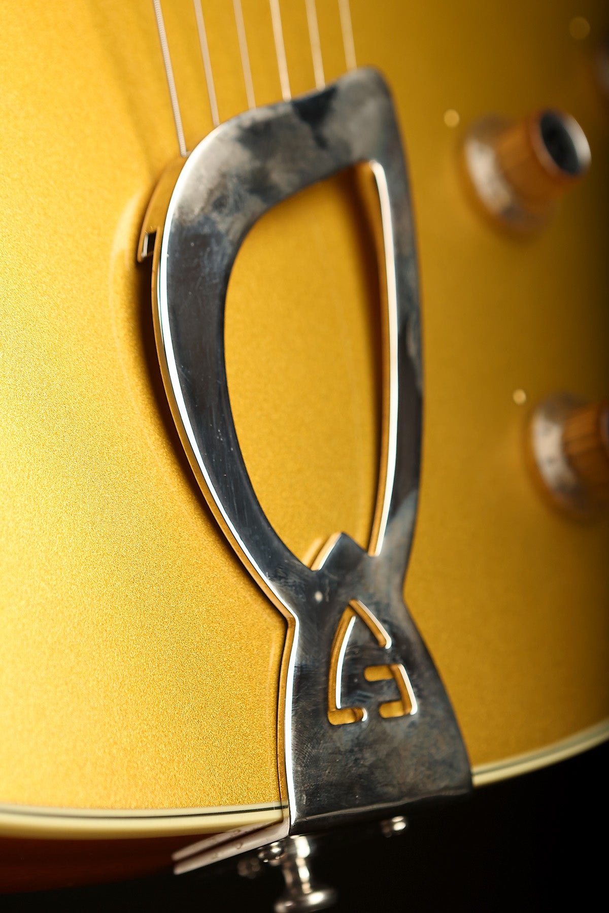 Guild M-75 Aristocrat 'Gold Top' Hollowbody Electric Guitar - Acoustic Centre Music Store, Melbourne Australia