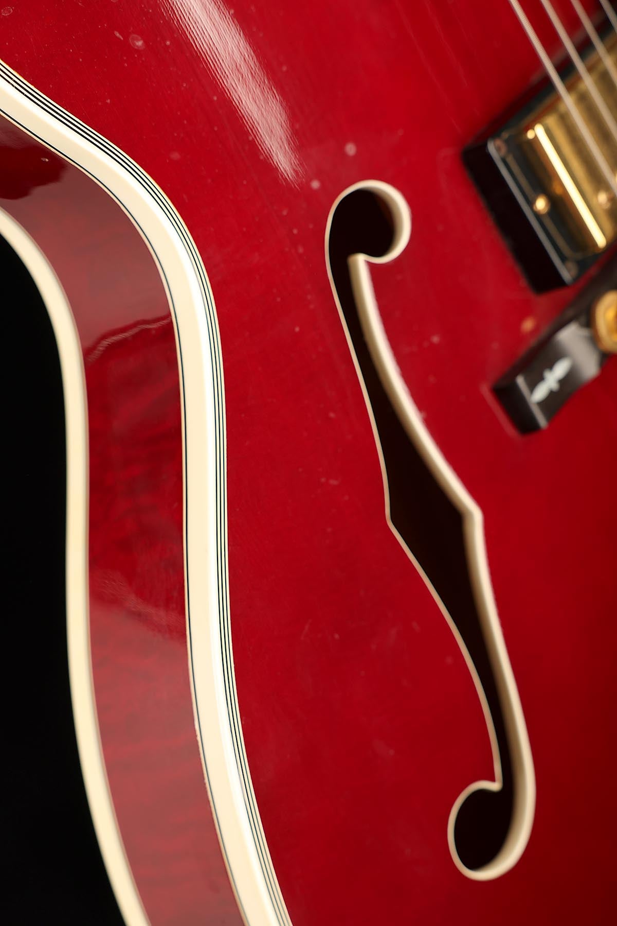 Gibson Custom Shop Byrdland ‘Wine Red’ Preowned 2007