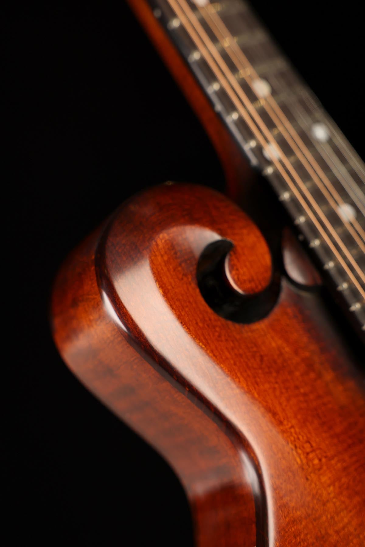 Eastman MD515CC/TV Comfort Contour TrueTone Vintage F-Style Mandolin