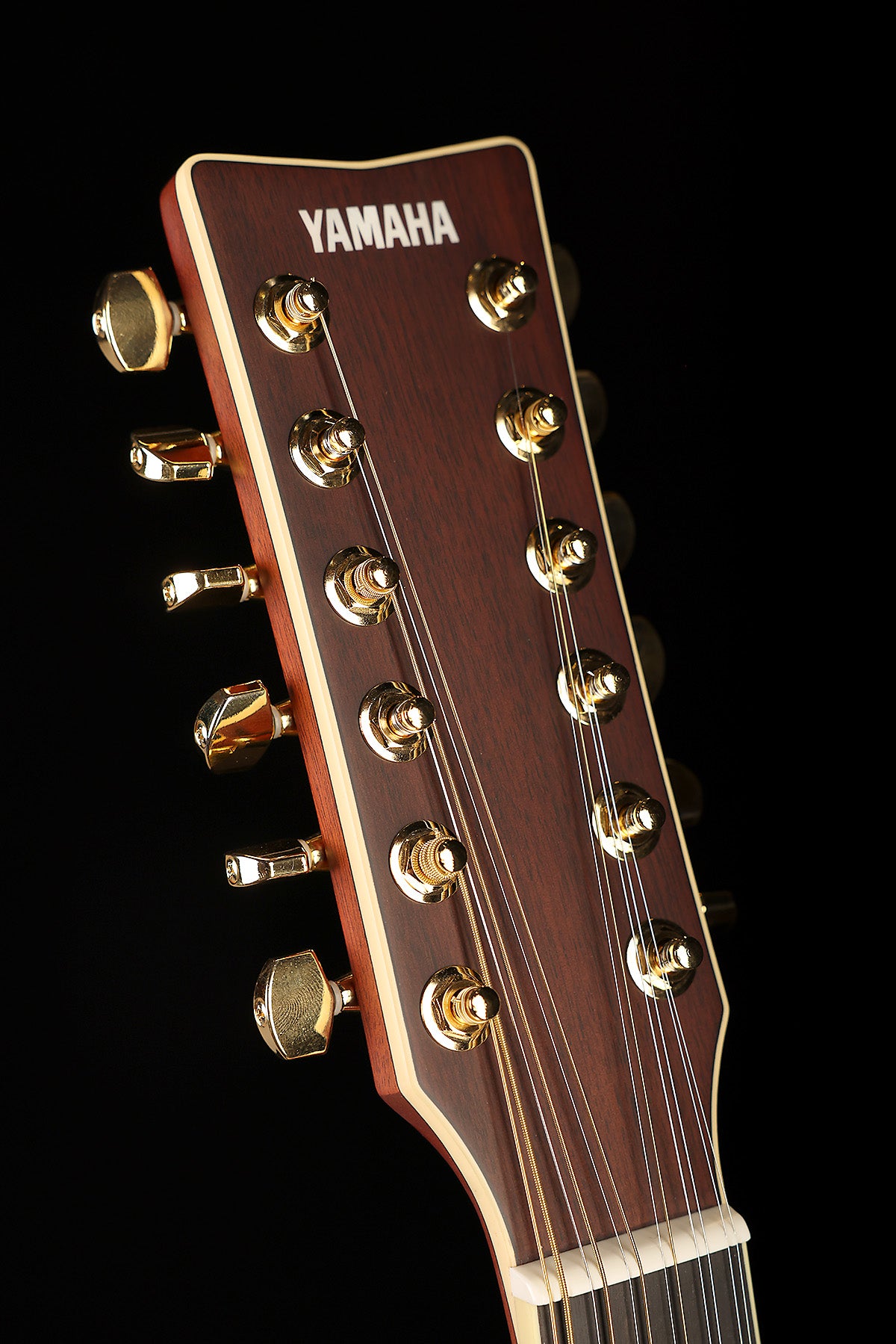Yamaha LL16-12 ARE 'Natural' Jumbo 12-String Acoustic Electric Guitar