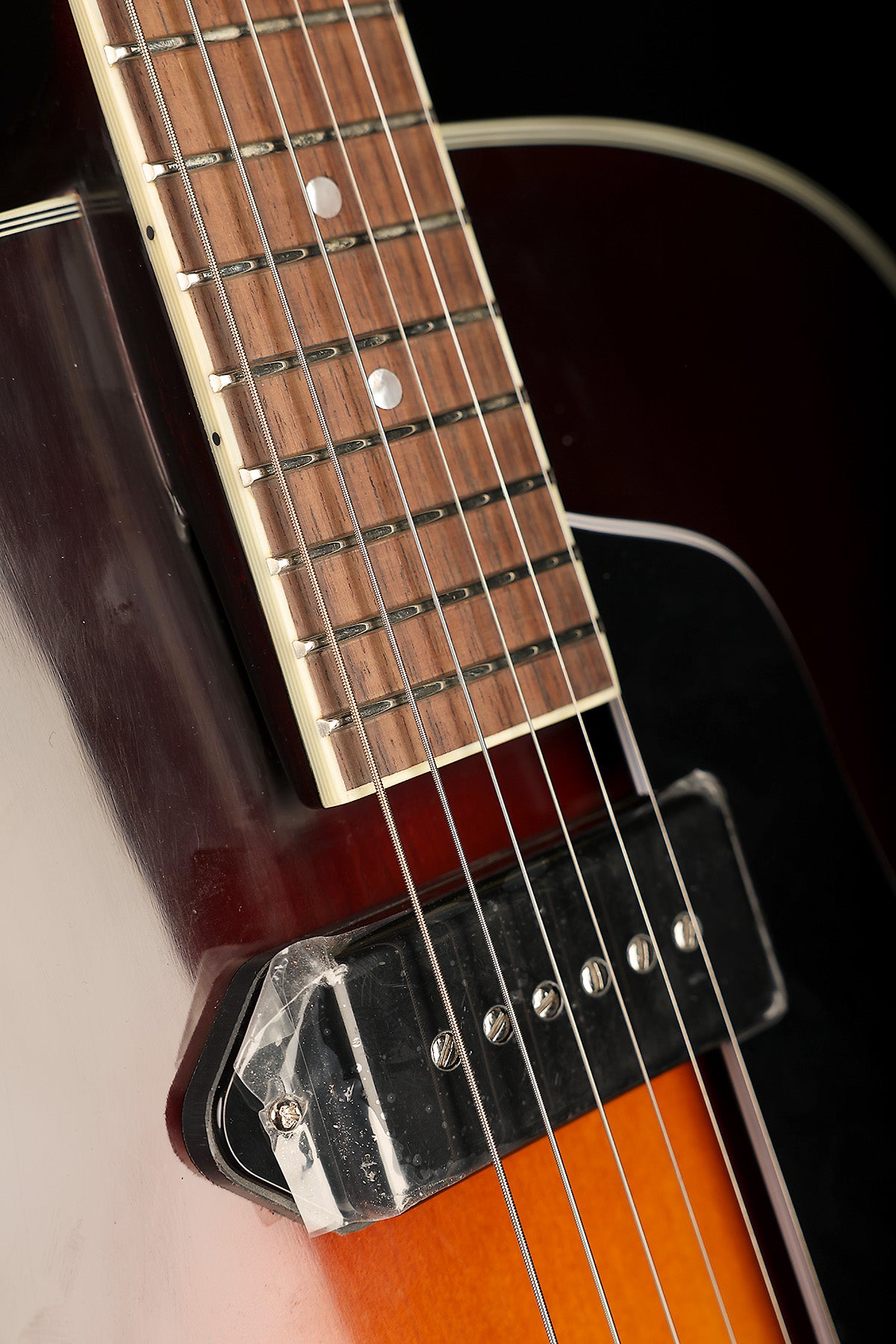Eastman AR405 'Sunburst' Archtop Electric Guitar