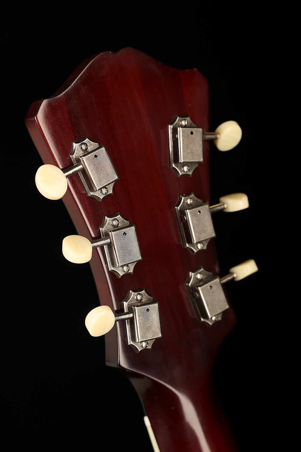 Eastman AR405 'Sunburst' Archtop Electric Guitar