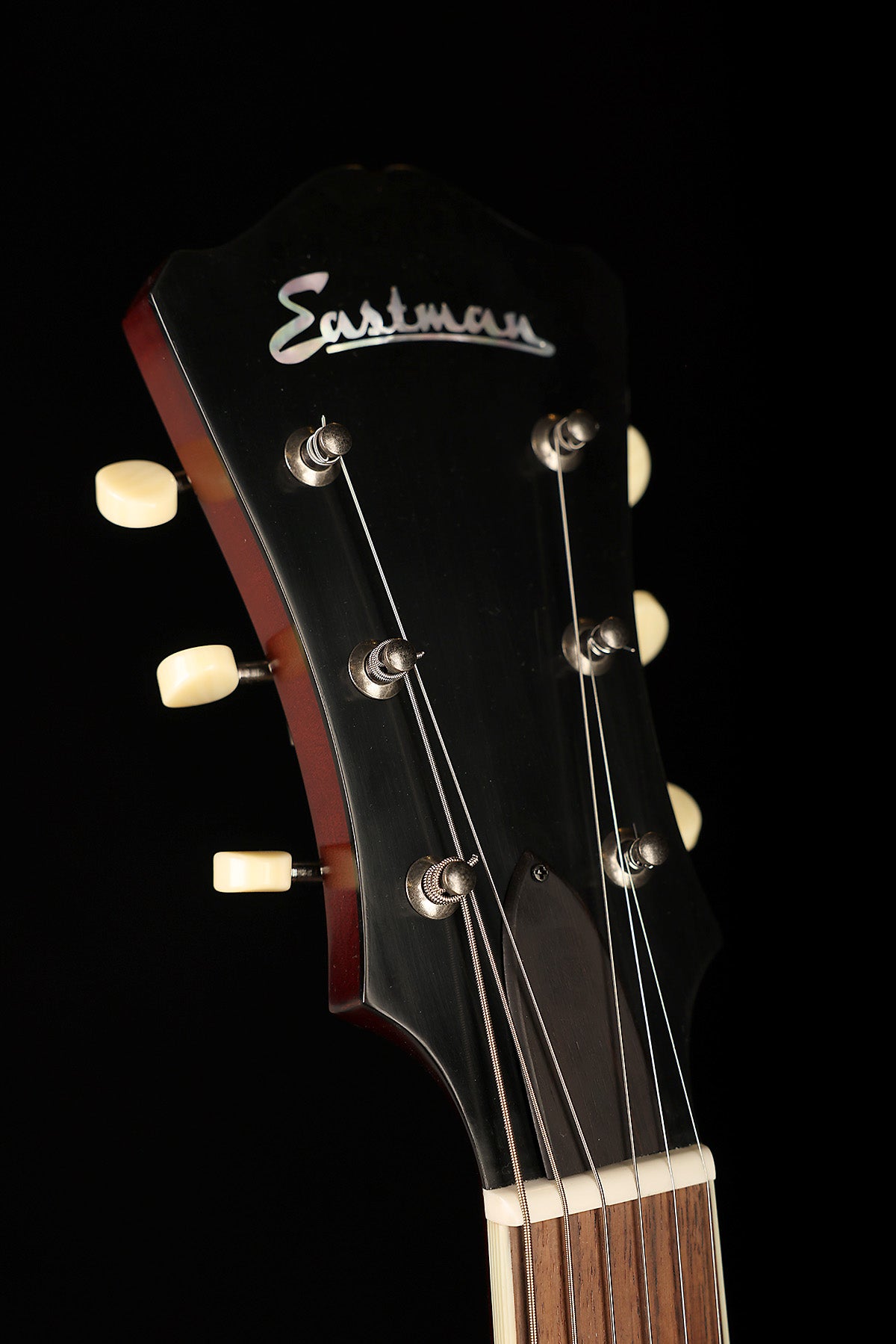Eastman AR405 'Sunburst' Archtop Electric Guitar