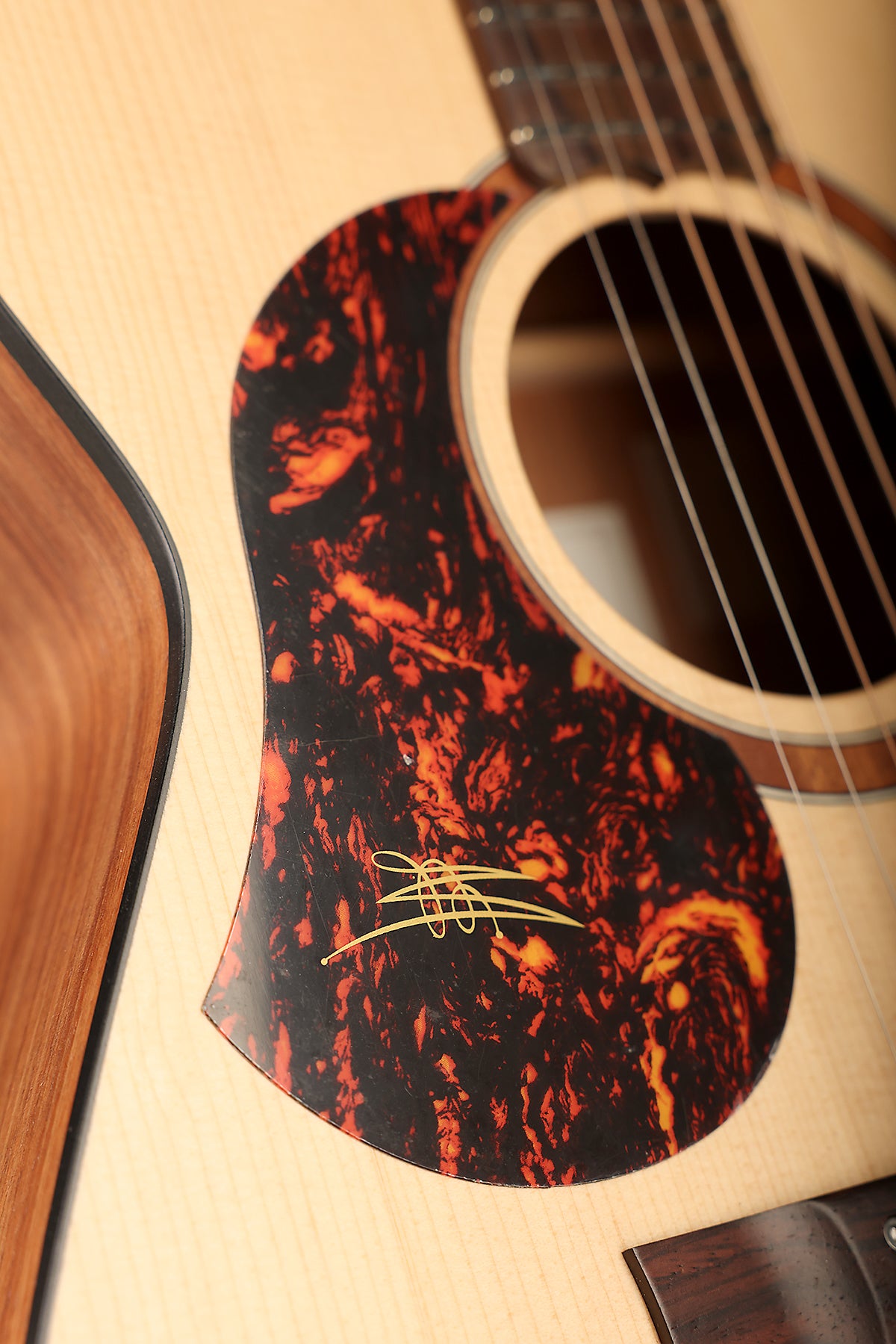 Maton SRS808-LH Left-Handed Acoustic Electric Guitar