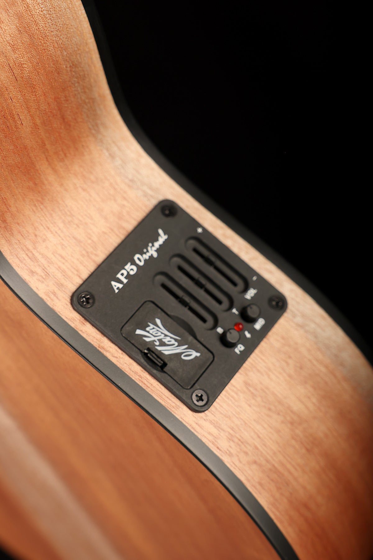 Maton EM-12 Mini Series 'Bunya / Queensland Maple' 12-String Acoustic Electric Guitar