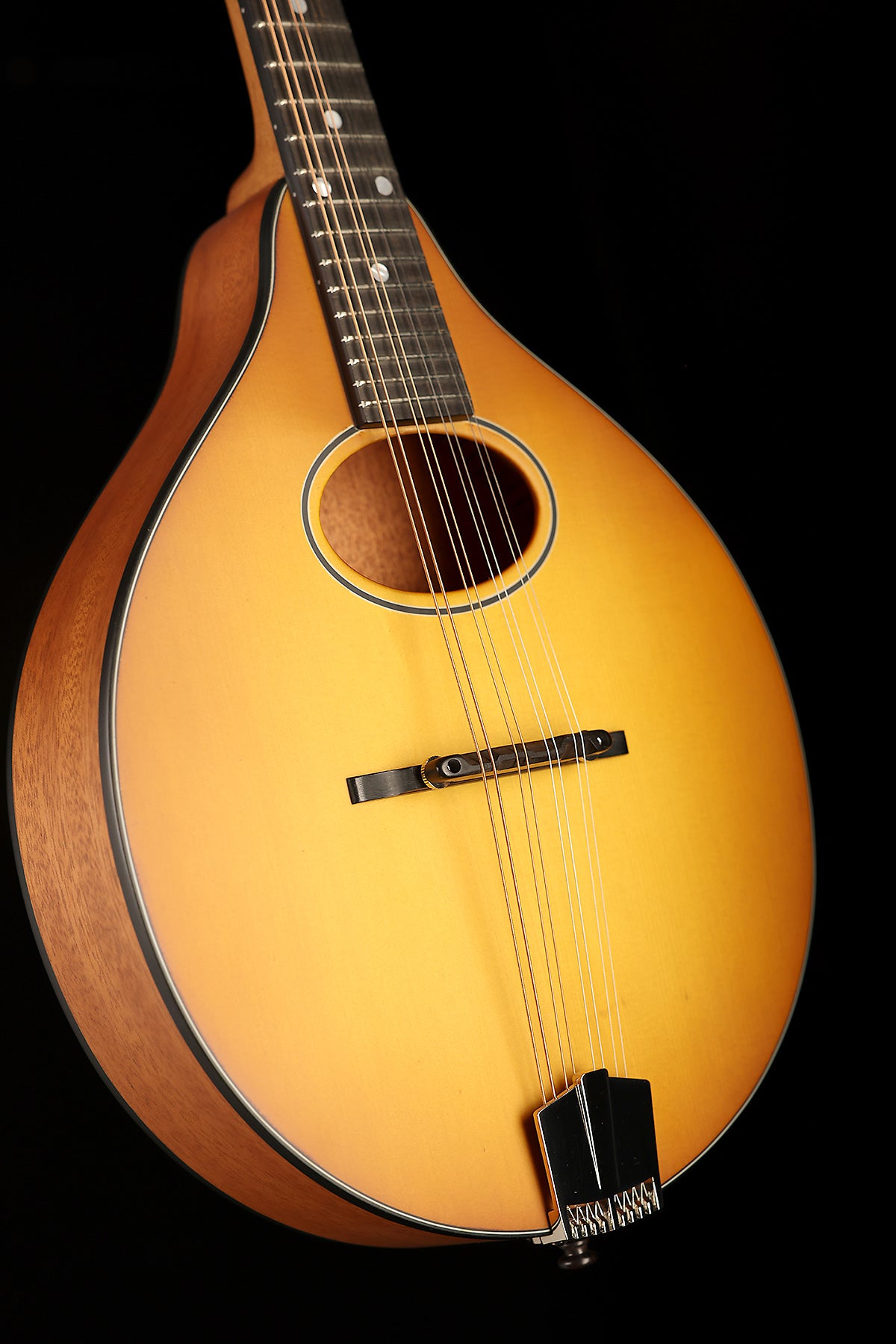 Eastman PCH-M104-GB 'Goldburst' A-Style Oval Hole Mandolin