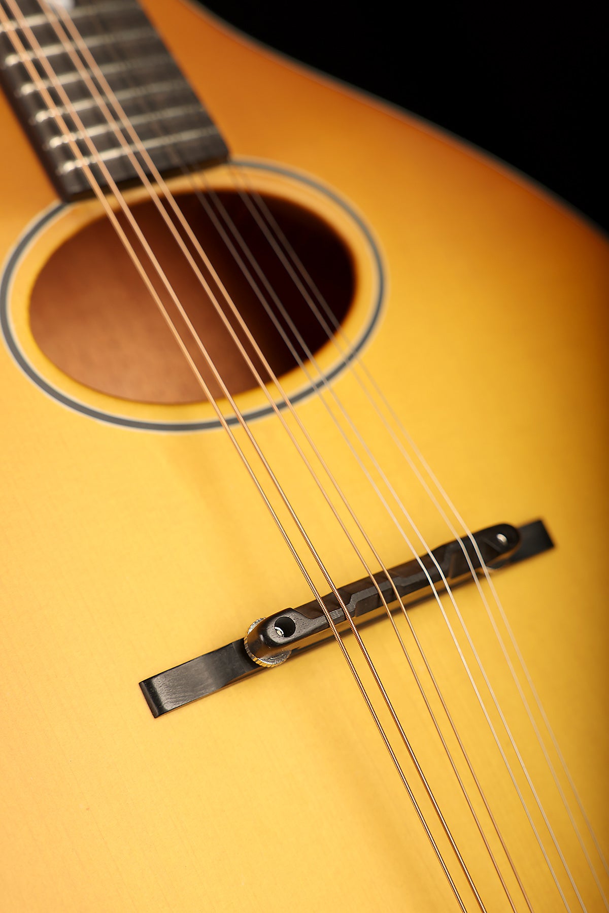 Eastman PCH-M104-GB 'Goldburst' A-Style Oval Hole Mandolin