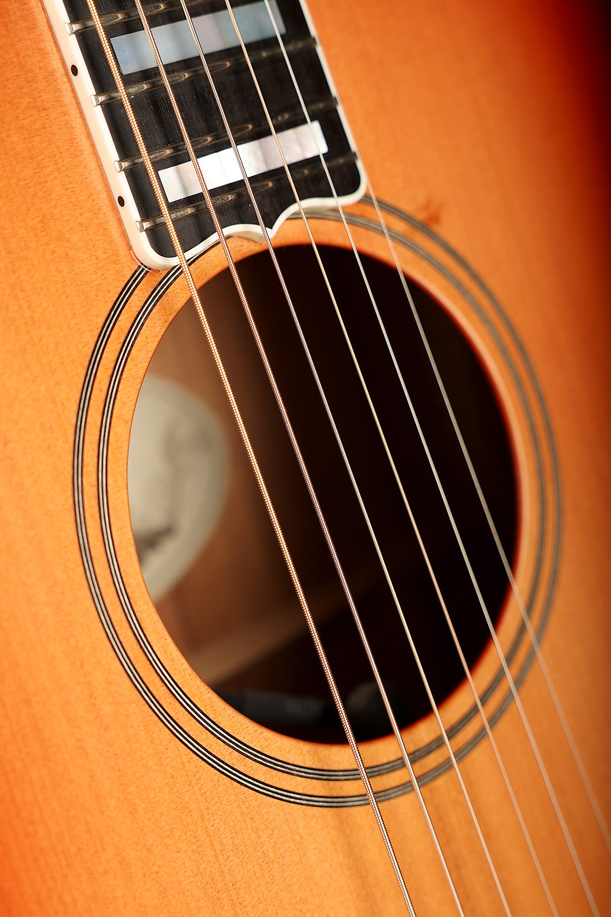 Maton Custom Shop Dreadnought 'Bunya Pine / Victorian Blackwood Triburst' Preowned 2016