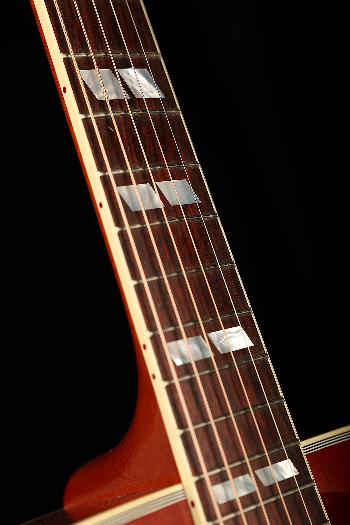 Gibson 1960 Hummingbird Fixed Bridge 'Heritage Cherry' Preowned 2023